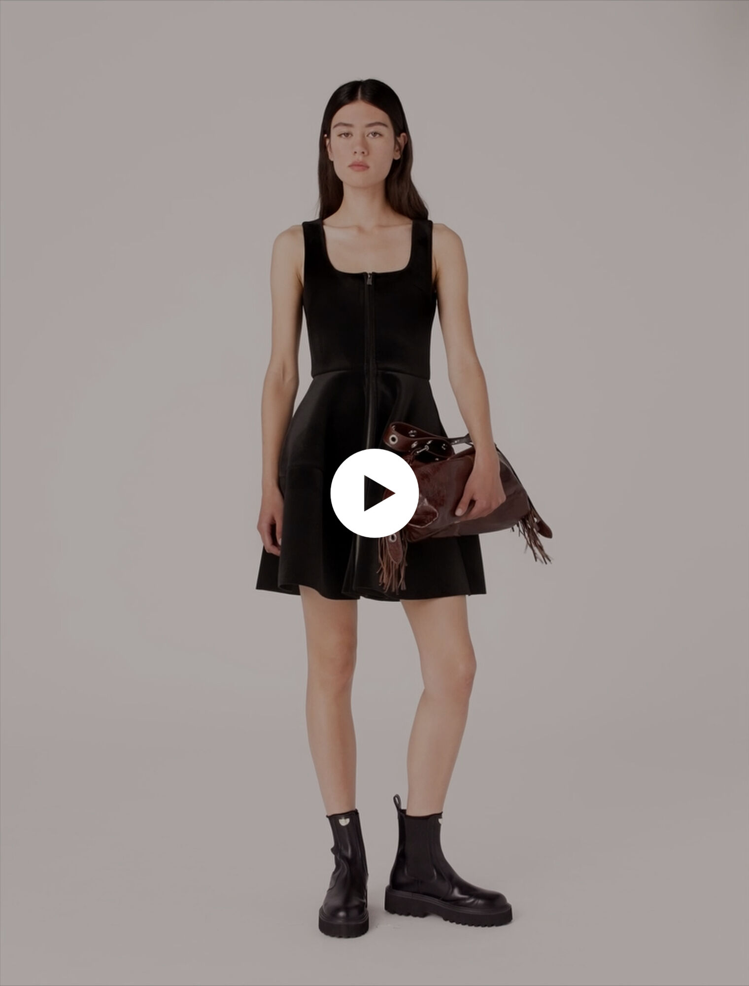 Vestido corto de terciopelo