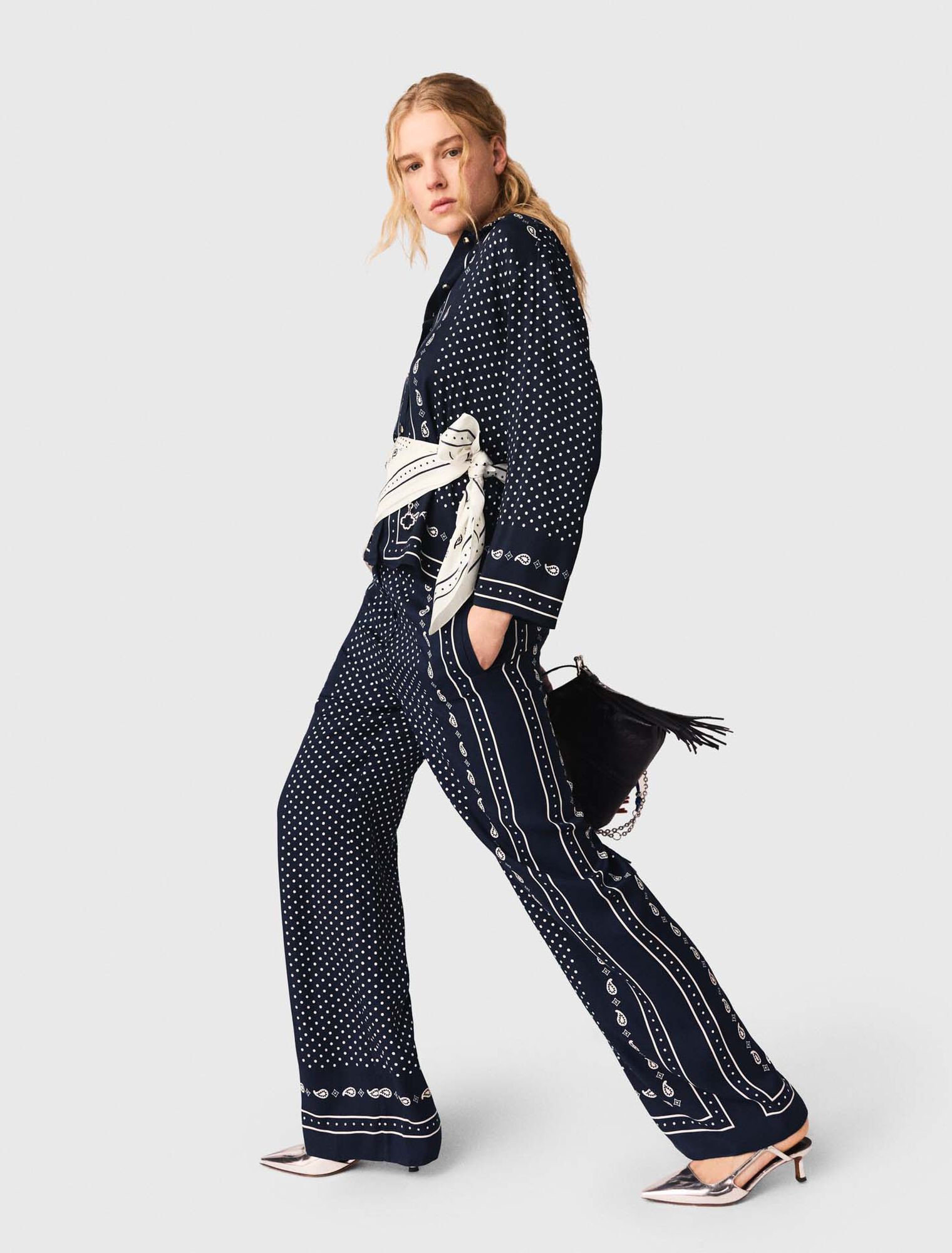 Pantal&oacute;n fluido estampado