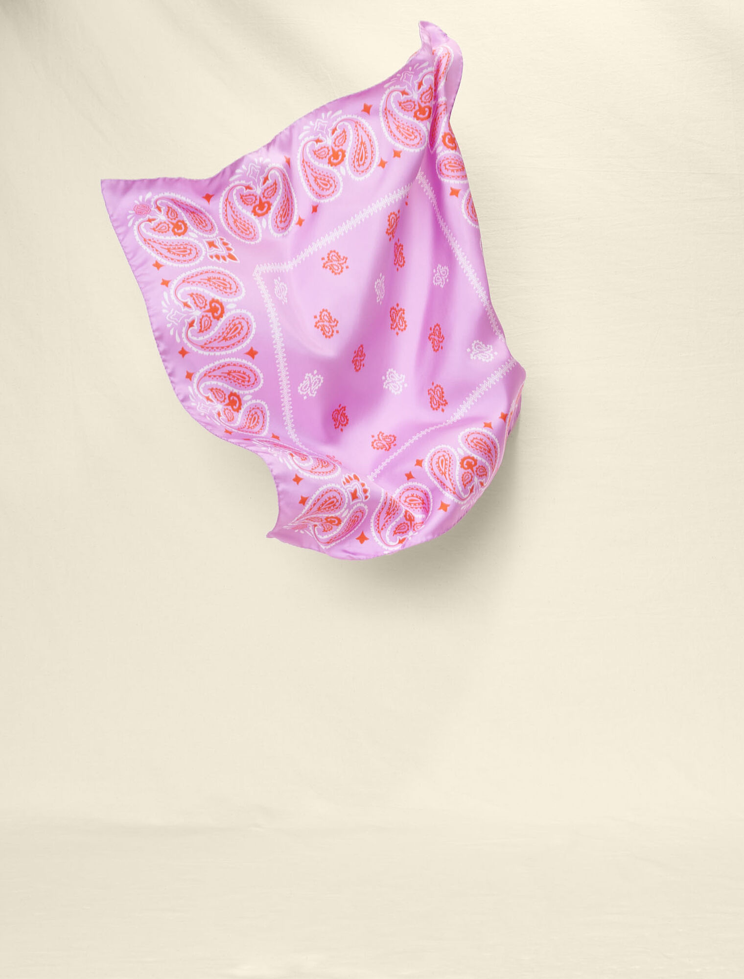 Pañuelo estampado Paisley