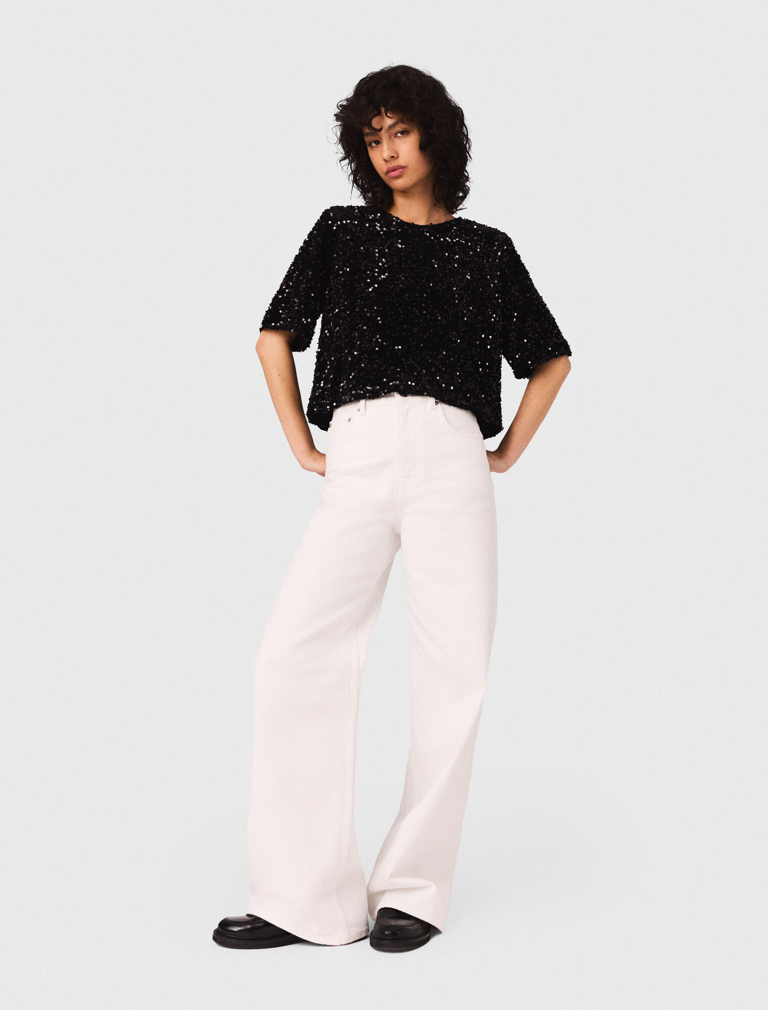 Top de terciopelo y lentejuelas