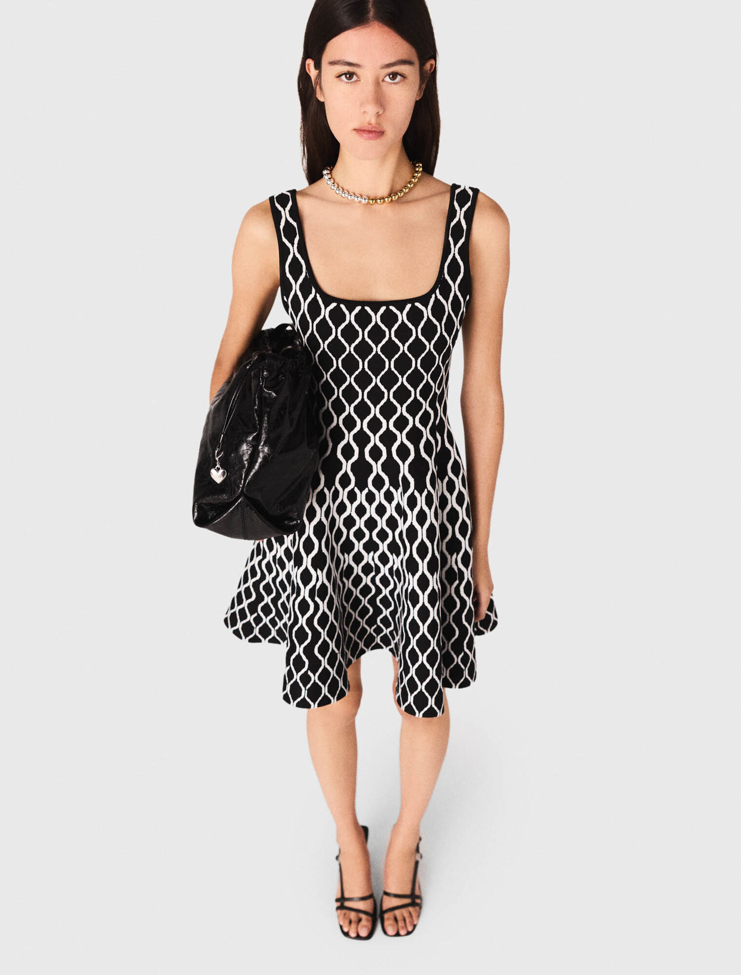 Vestido corto de punto jacquard