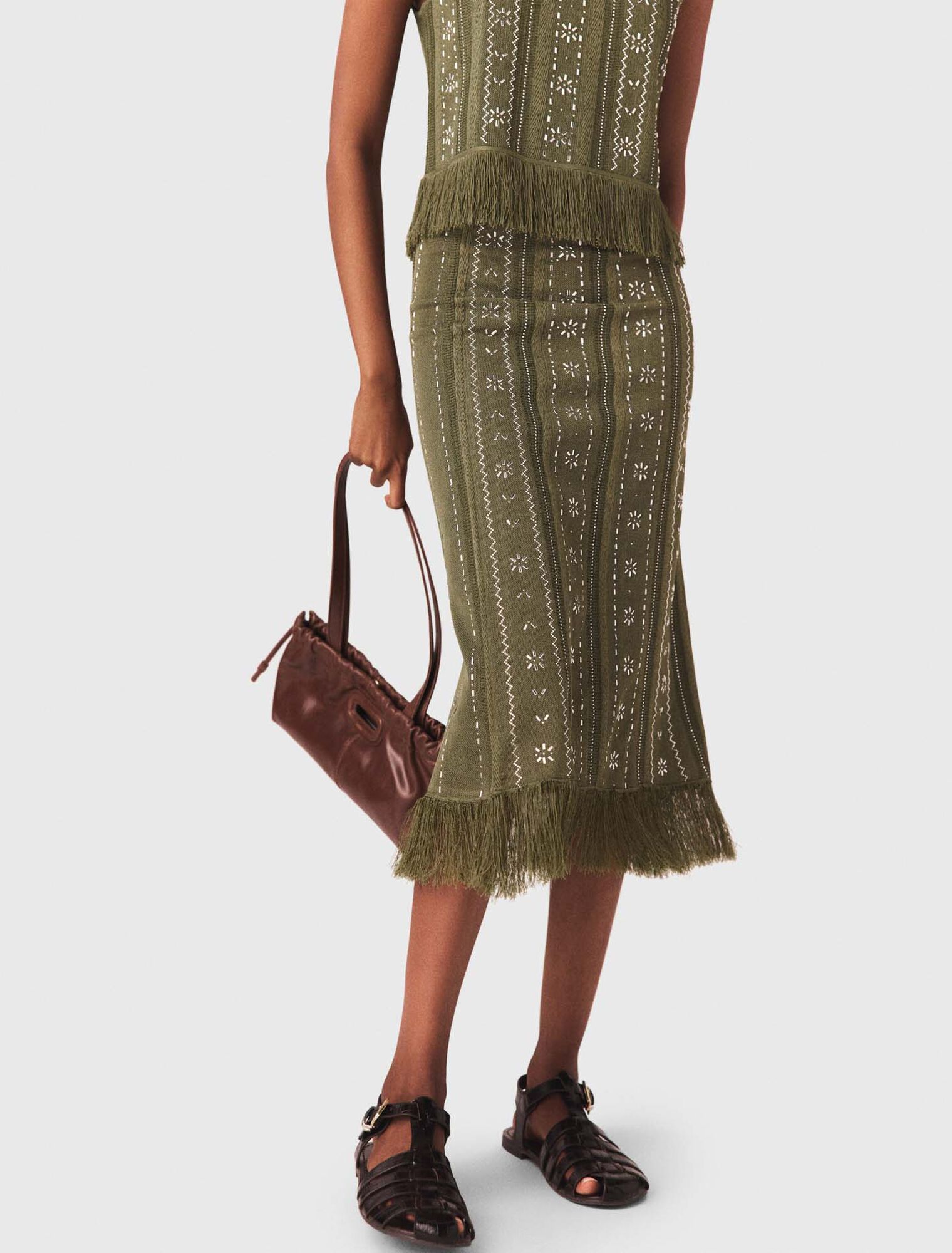 Falda de punto con flores, pedrer&iacute;a