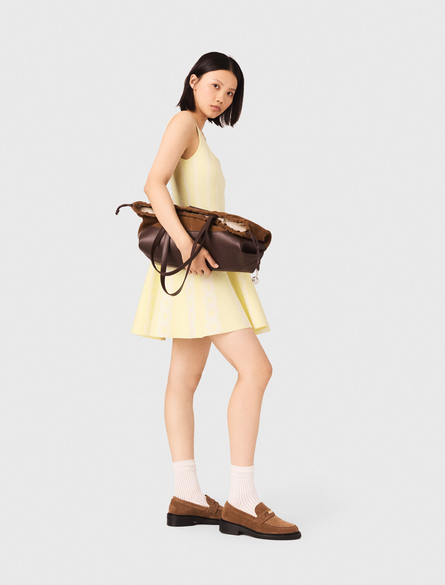 Vestido corto de punto jacquard