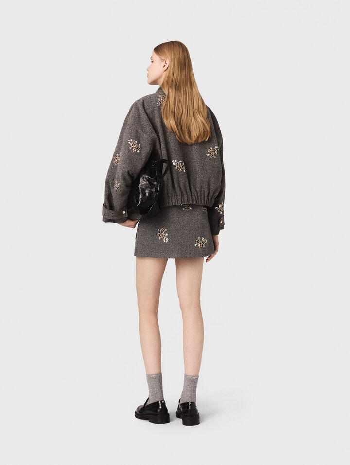 Cazadora bomber bordada