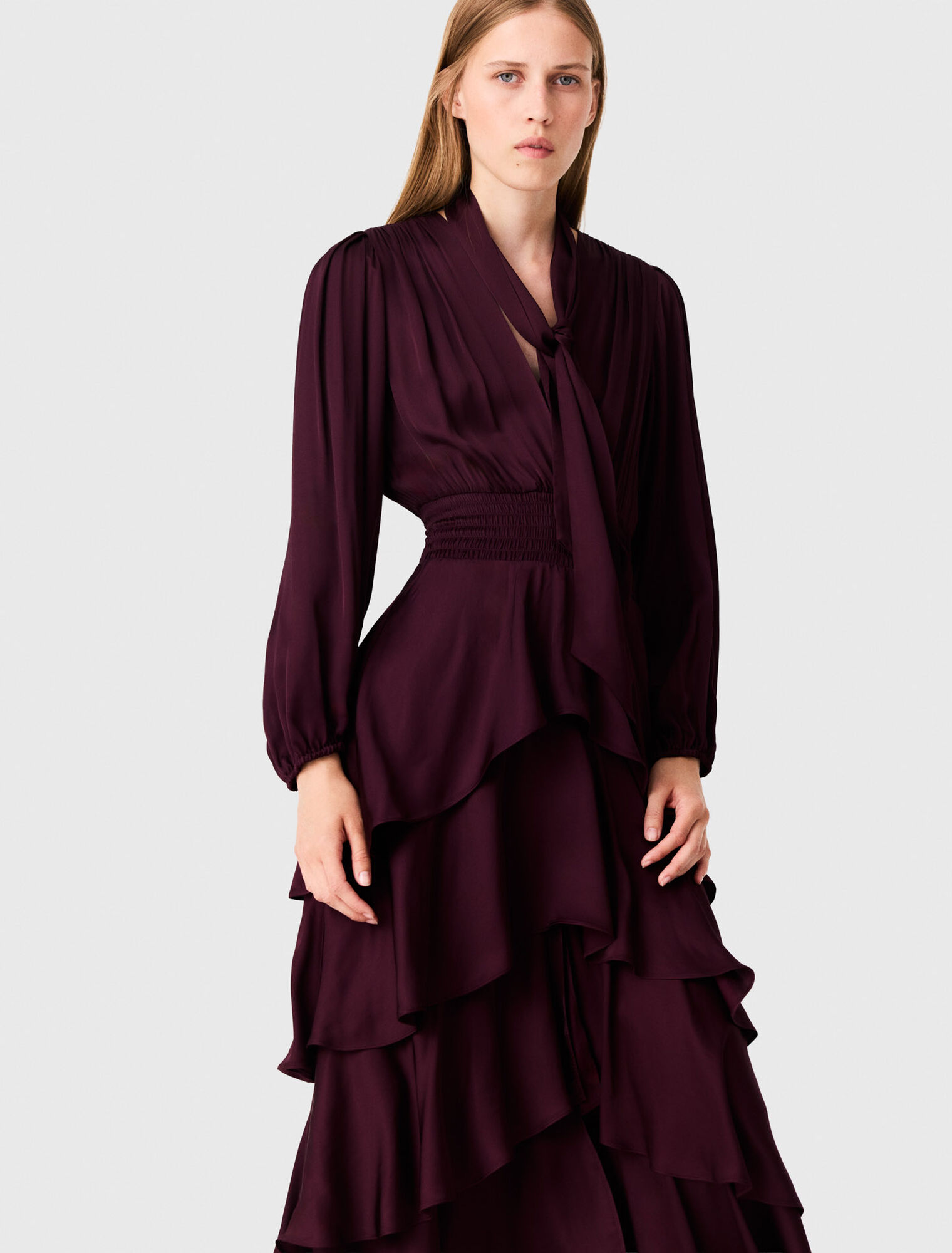 Vestido largo con volantes