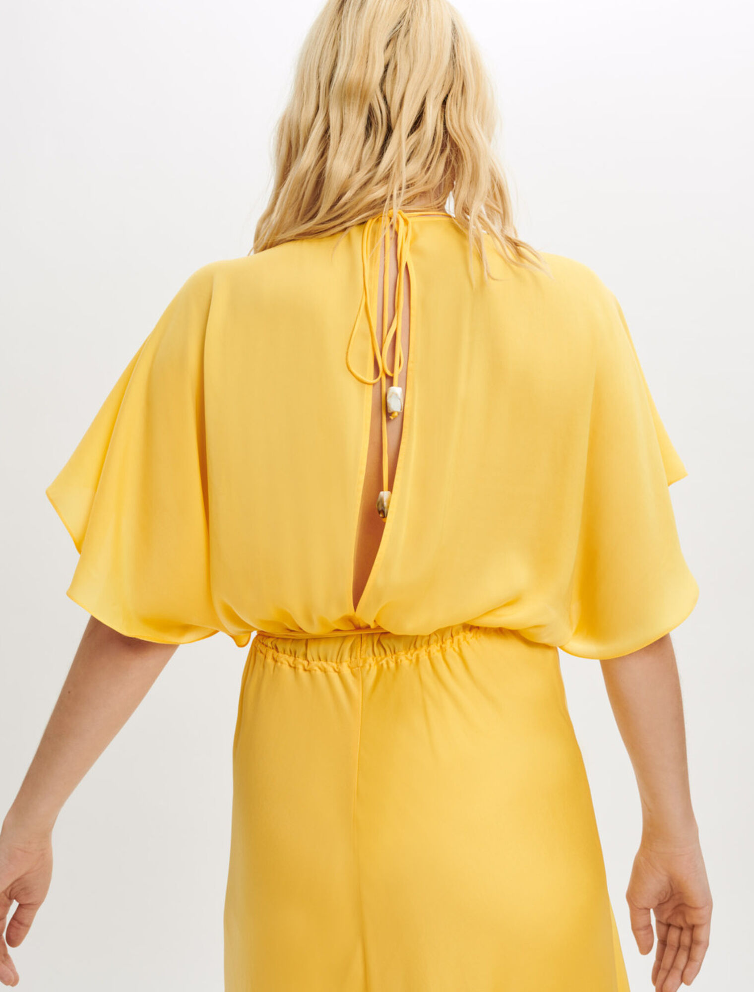 Vestido pañuelo joya de satén y perlas