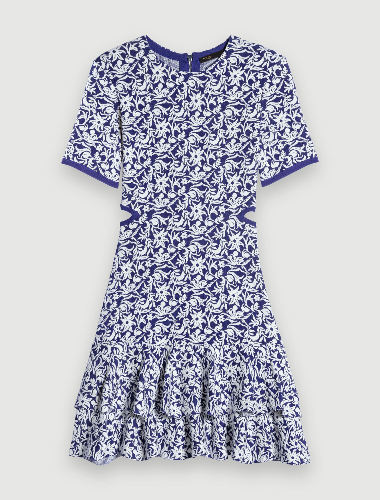 Vestido corto calado de flores