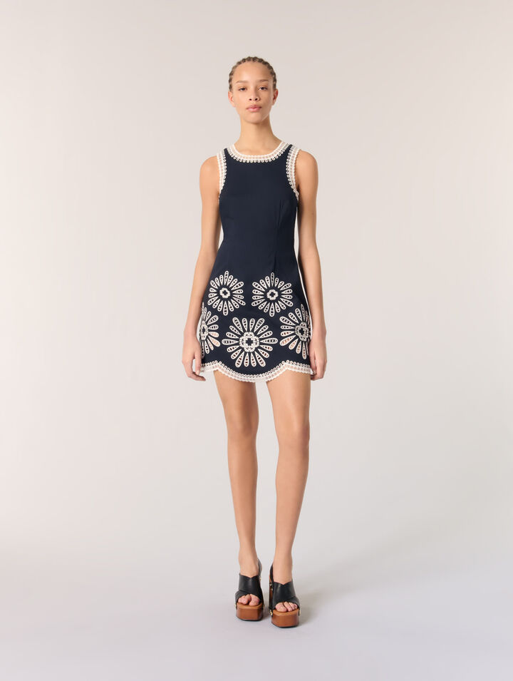 Vestido corto con detalles de ganchillo