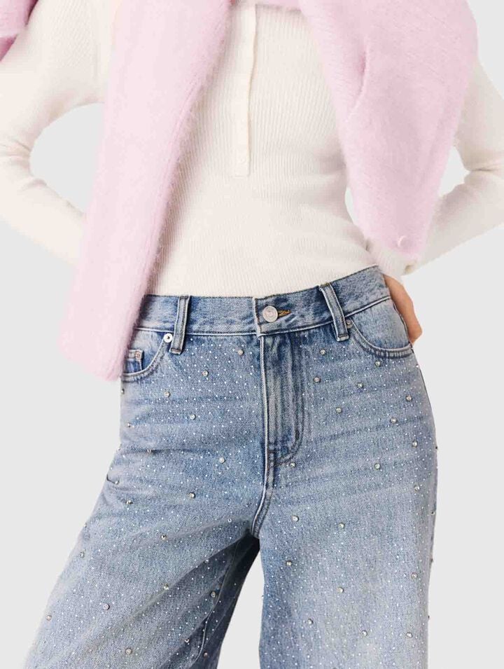Vaquero ancho con strass all over
