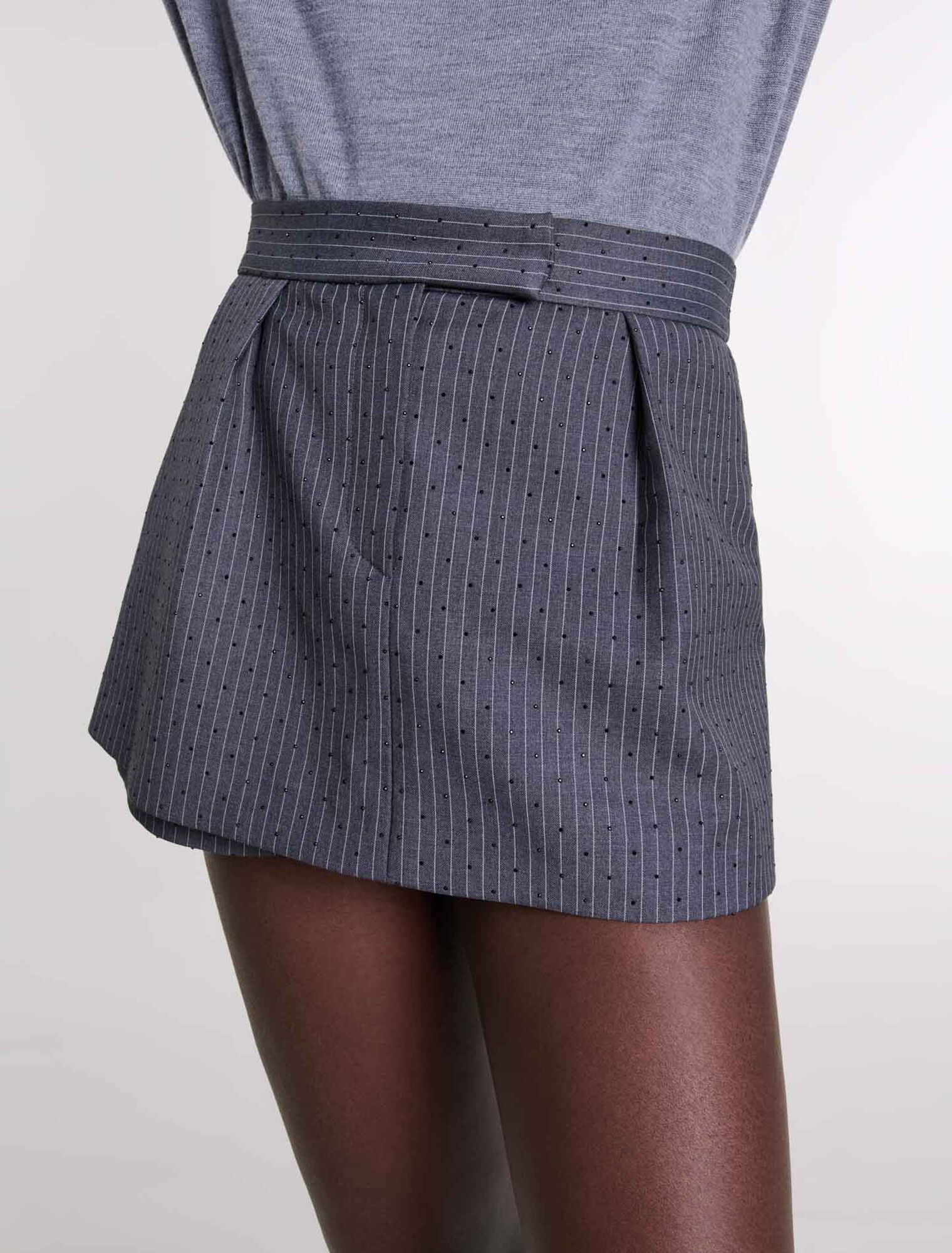 Pantalón corto trampantojo