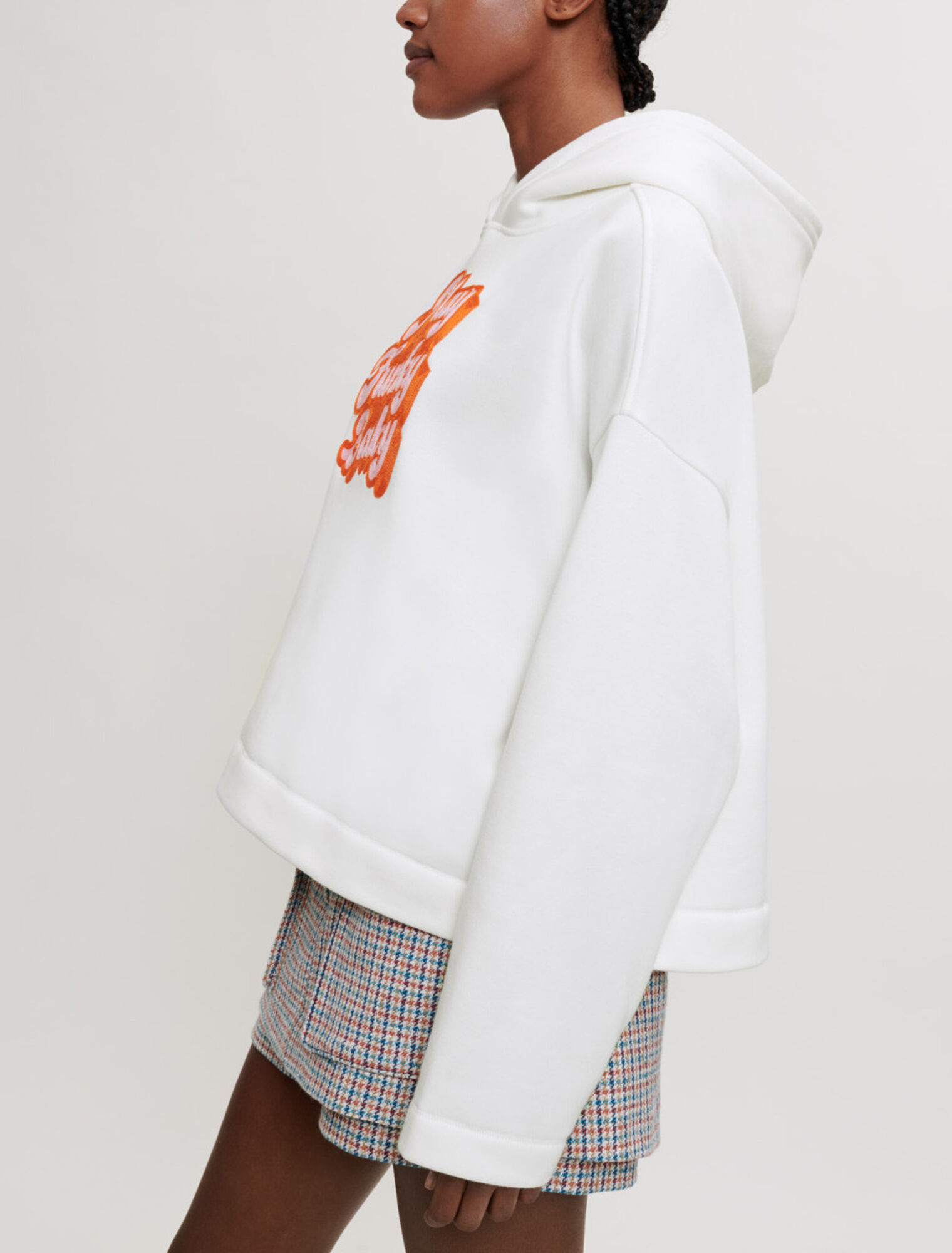 Sudadera con bordado de los 70