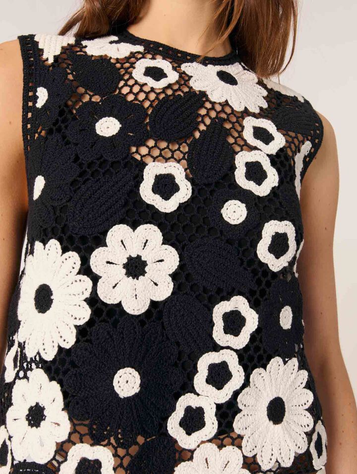 Top de ganchillo floral