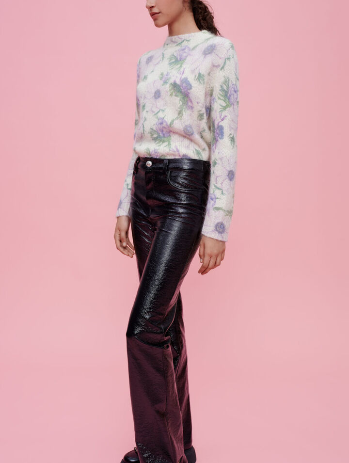 Pantalones acampanados de vinilo
