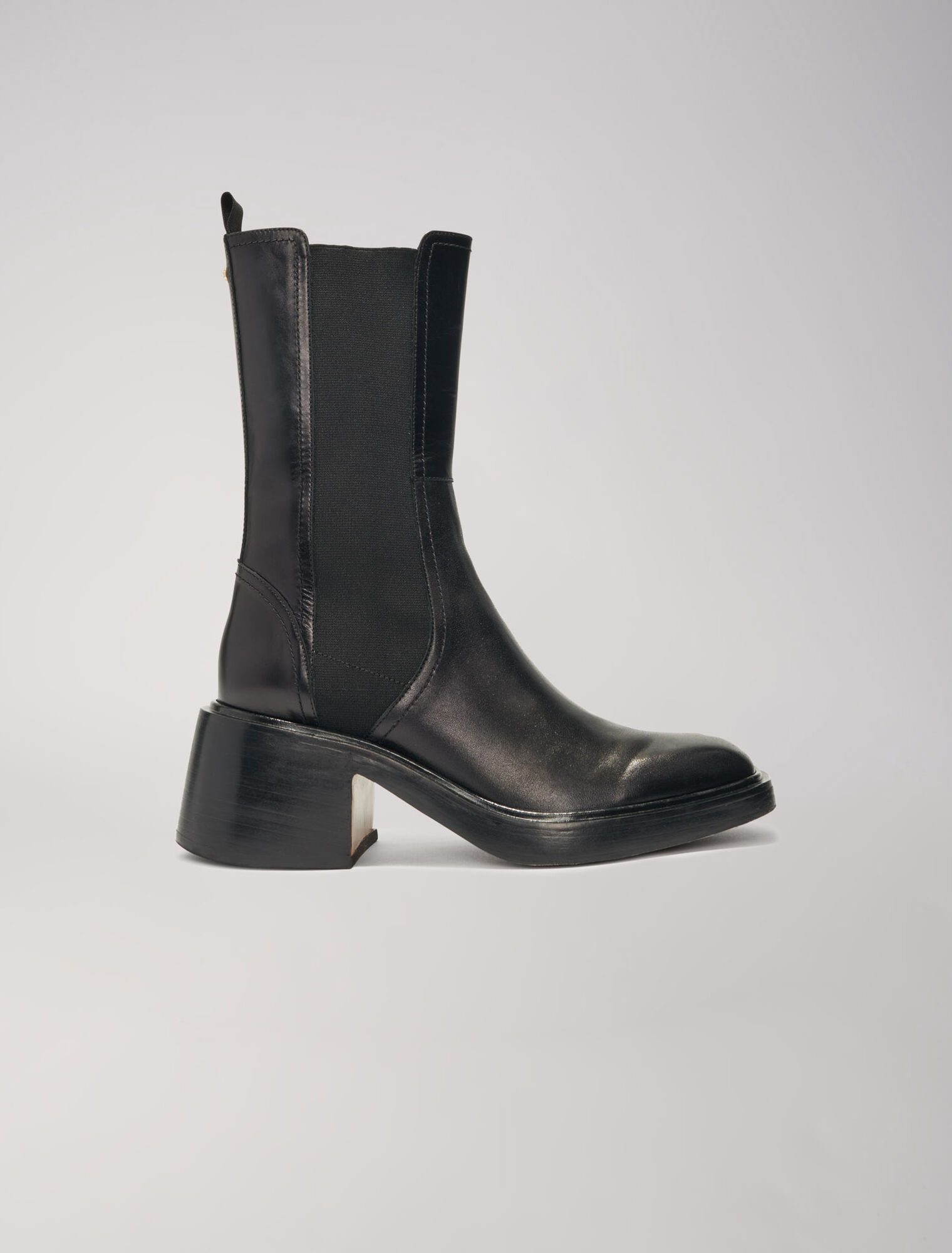 Botines de piel negra puntera cuadrada