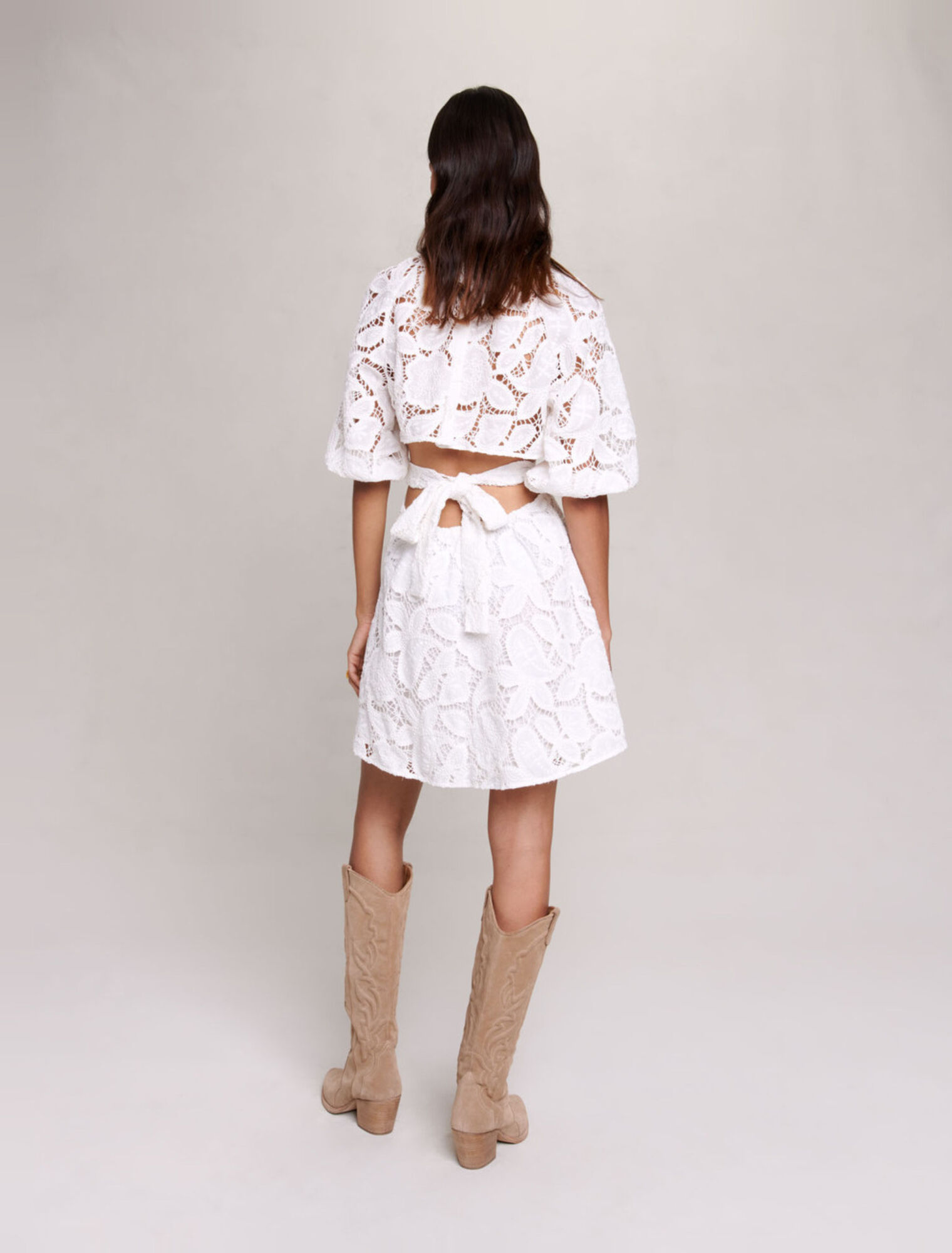 Vestido corto de algodón bordado