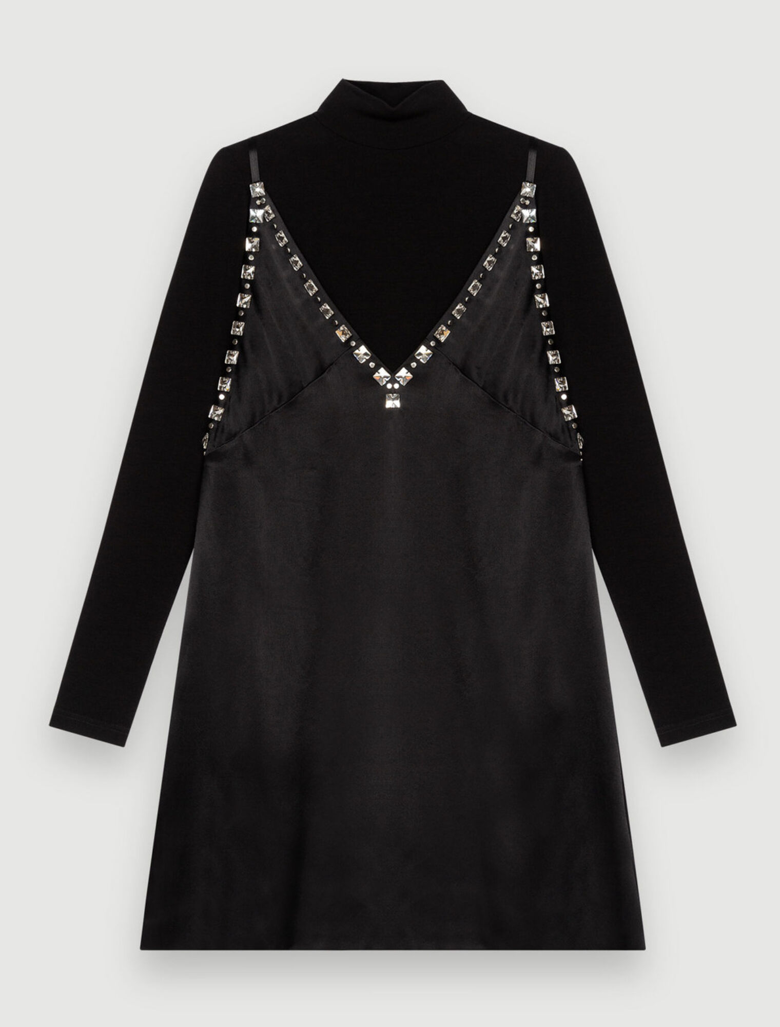 Vestido de satén negro con tirantes joya