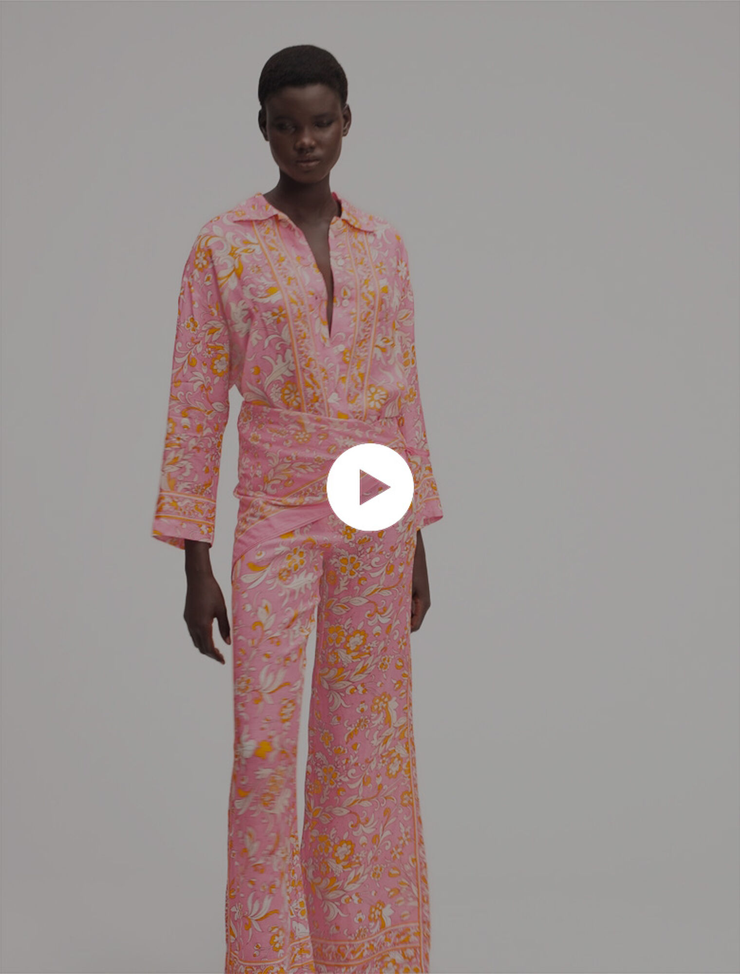 Camisa fluida de lino estampada