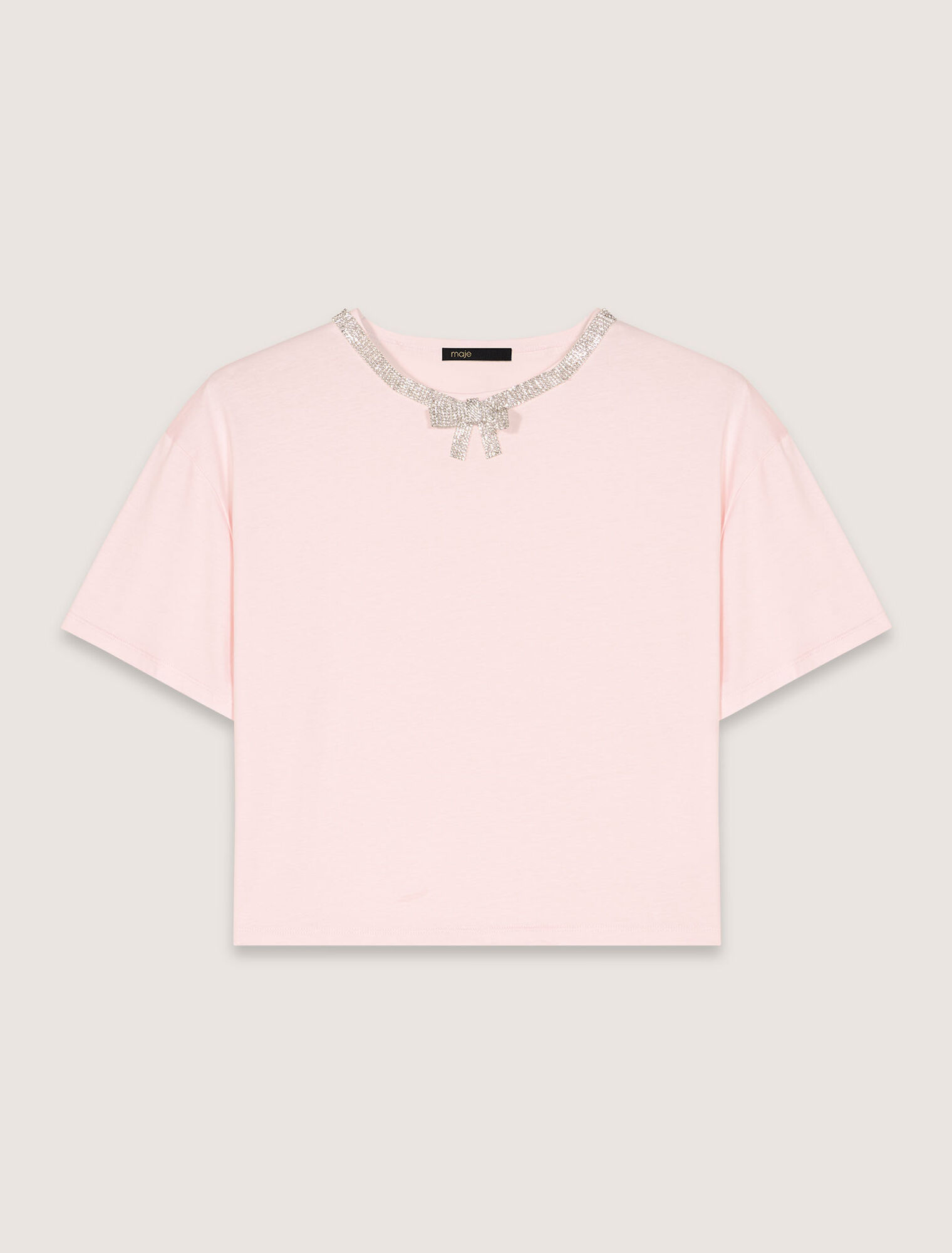 Camiseta corta con cuello joya