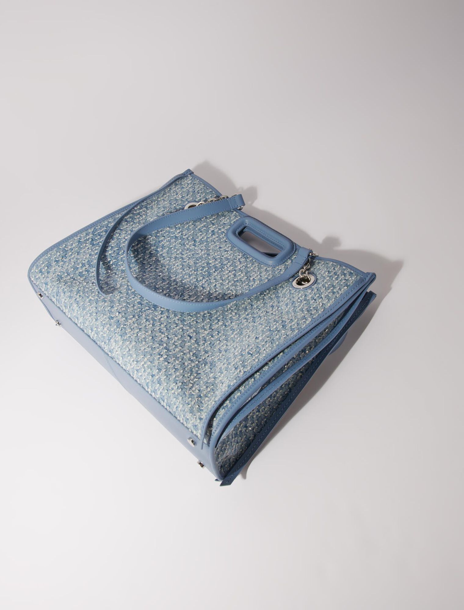 Bolso cabás de tela denim y estrás