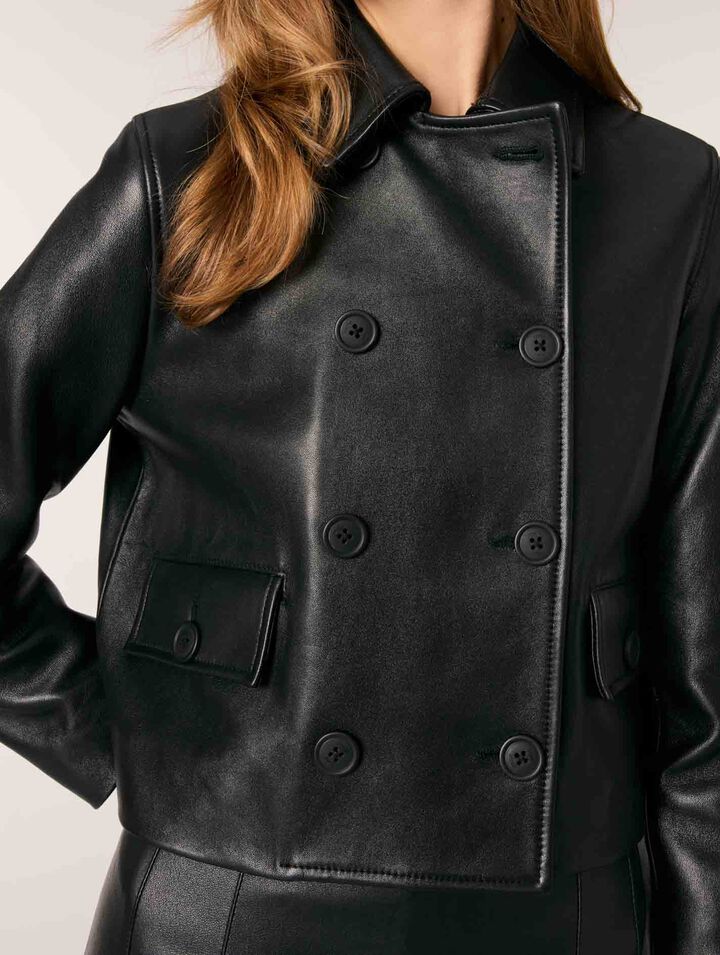 Chaqueta corta de piel
