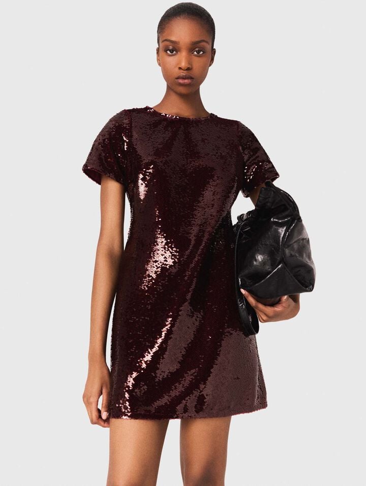 Vestido corto bordado de lentejuelas