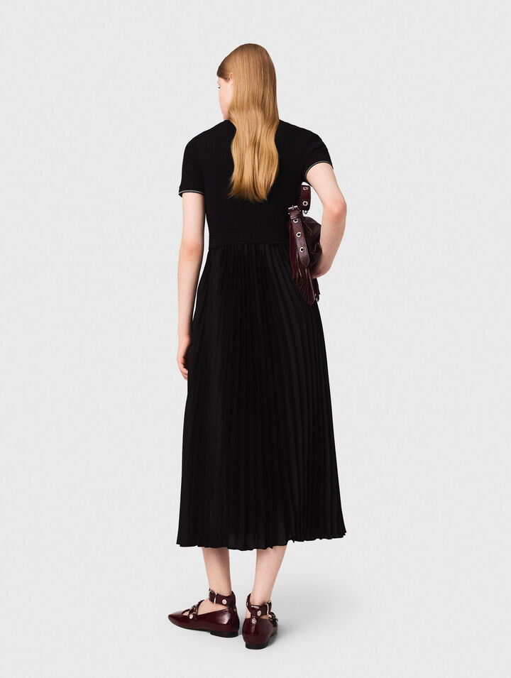 Vestido plisado con cuello polo