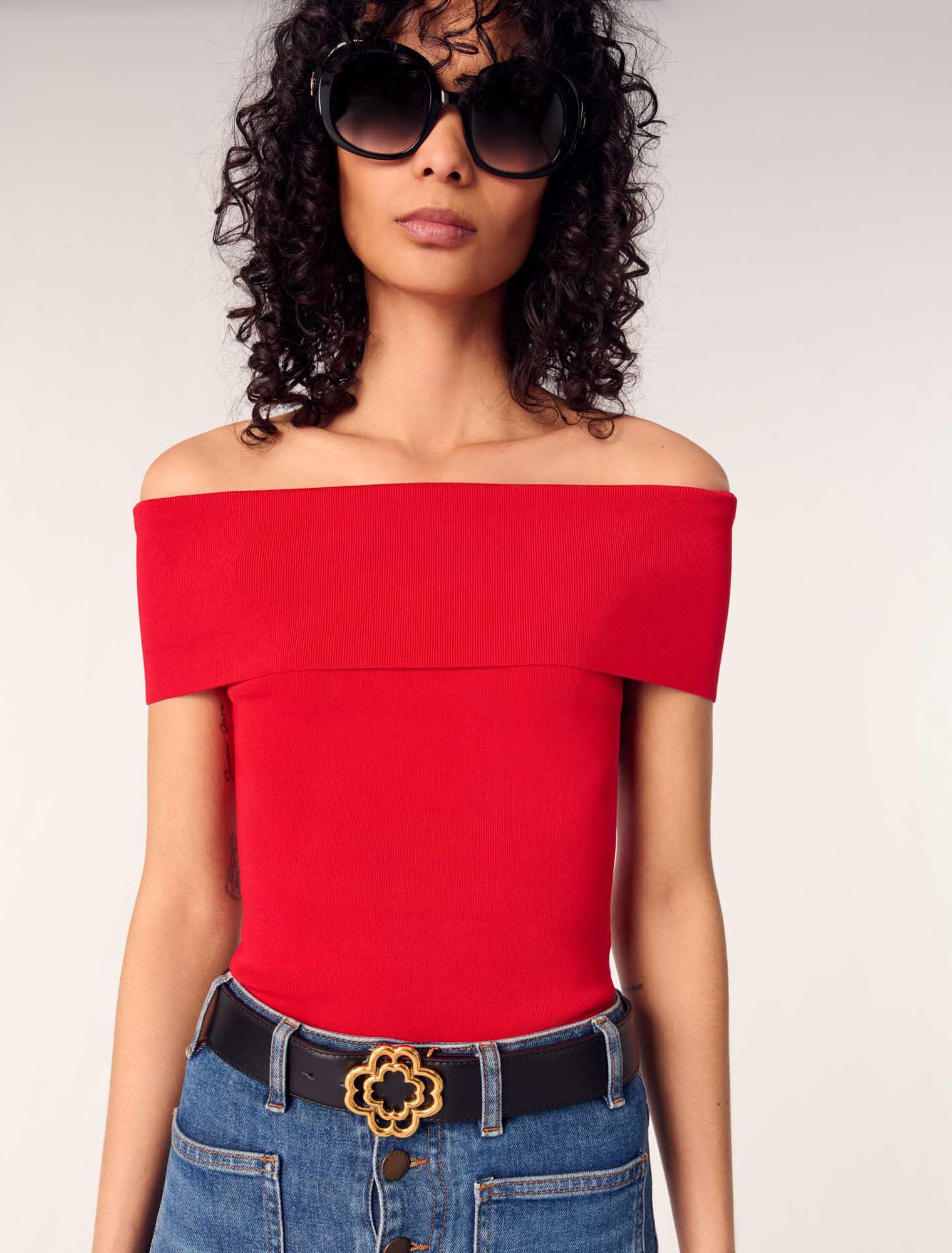 Top de punto de canalé cuello Bardot