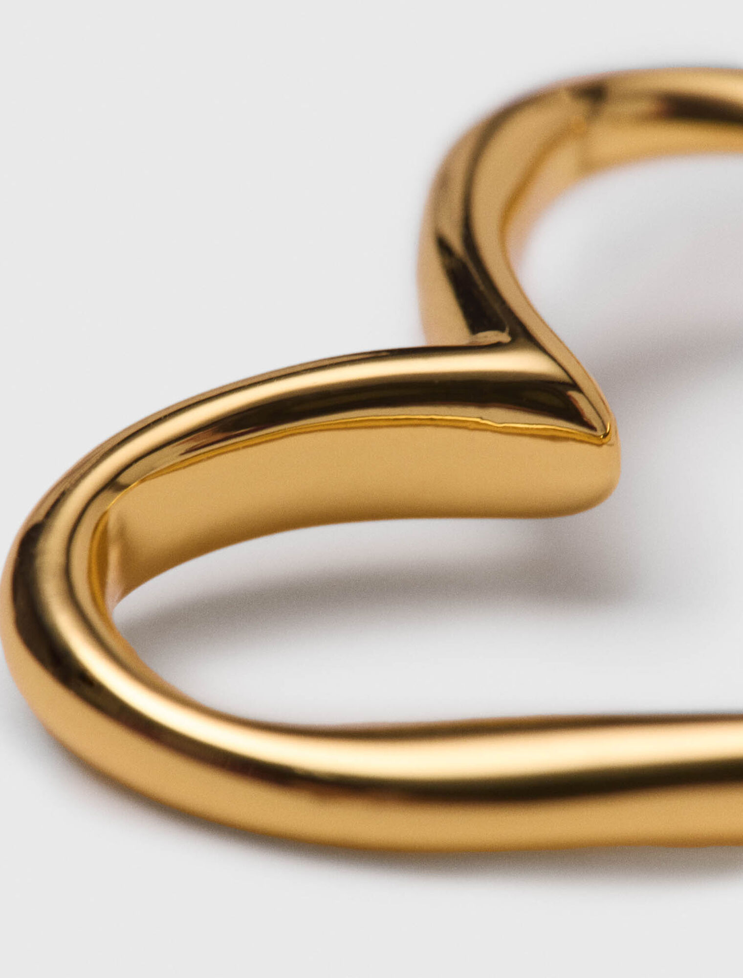 Aros corazón de latón dorado