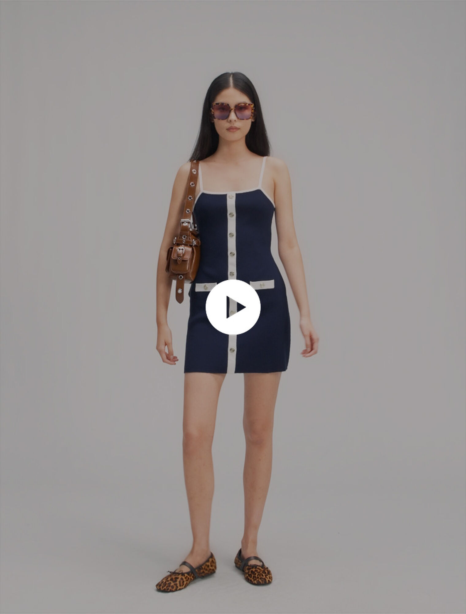 Vestido corto de punto de canalé
