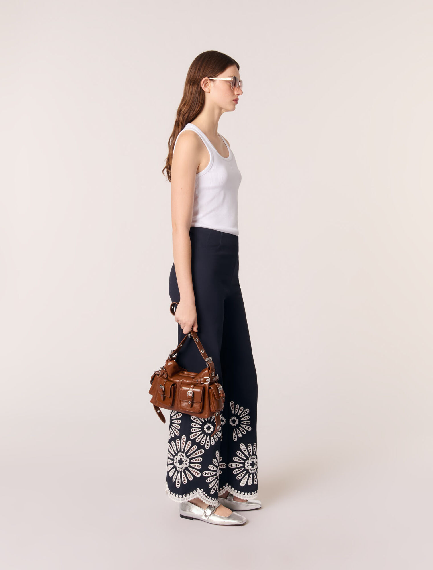 Pantalón con detalles de ganchillo