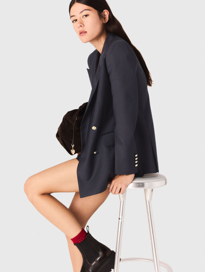 Chaqueta sastre con botones dorados