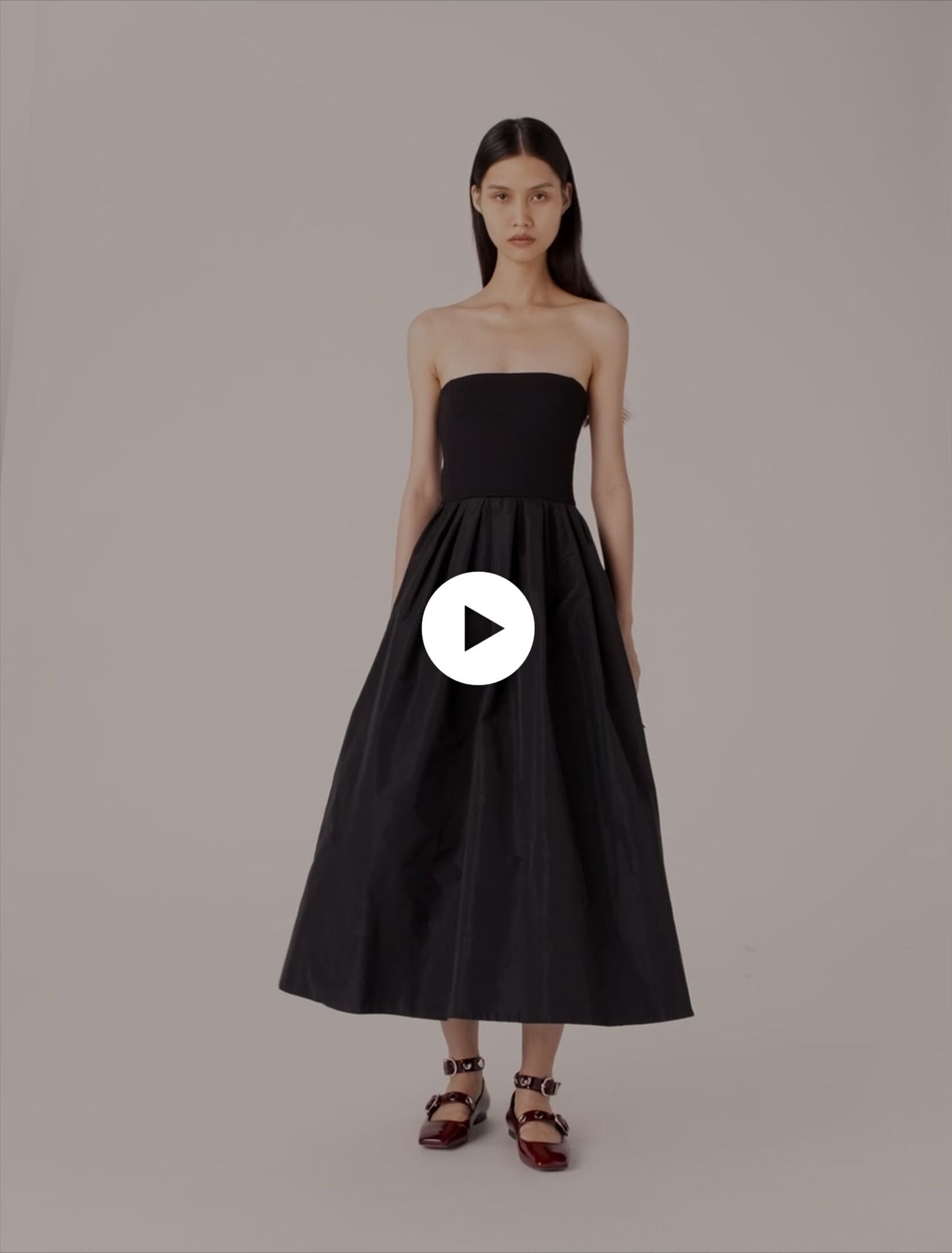 Vestido con corpiño de punto y tafetán