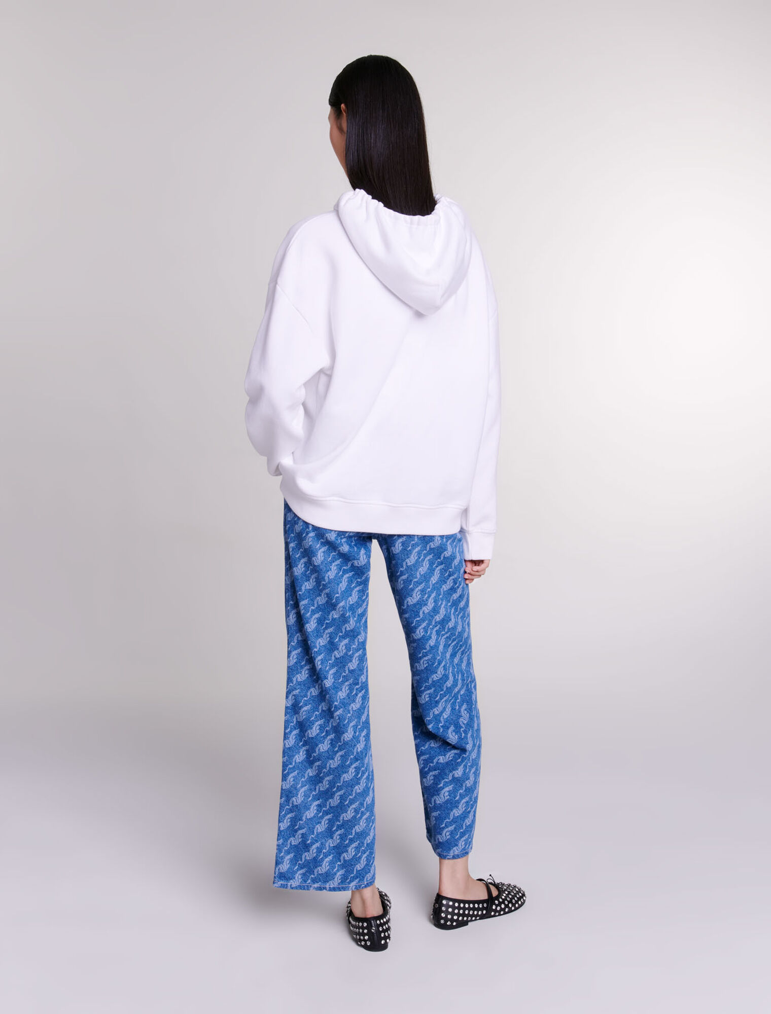 Sudadera oversize con strass