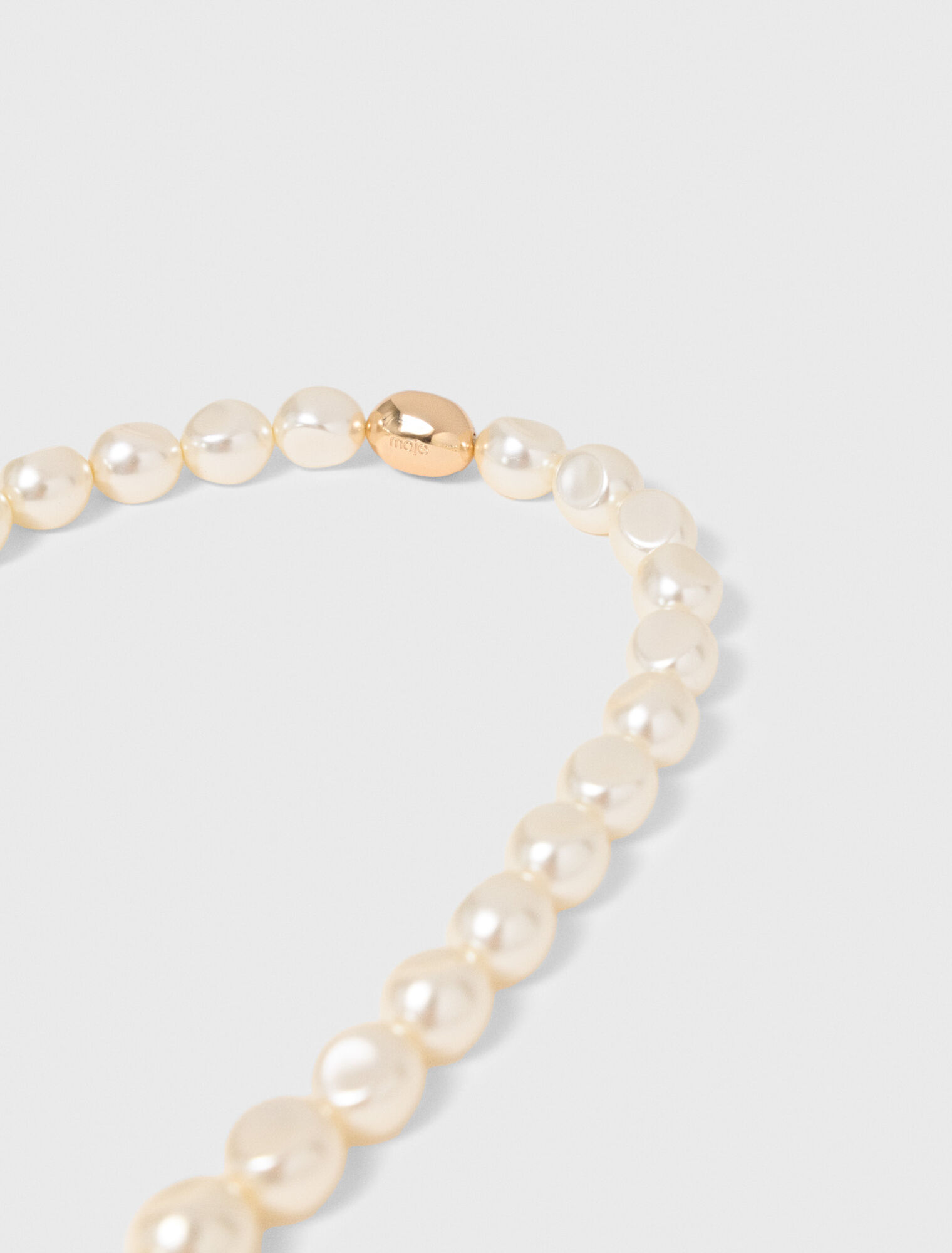 Collar choker de cuentas