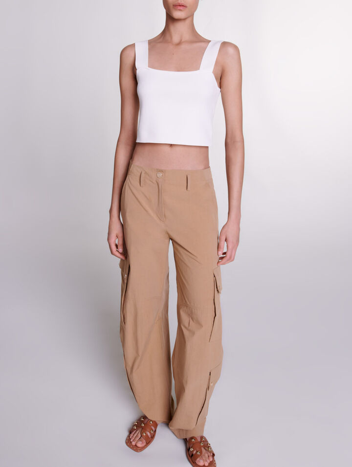 Pantalón cargo con bolsillos