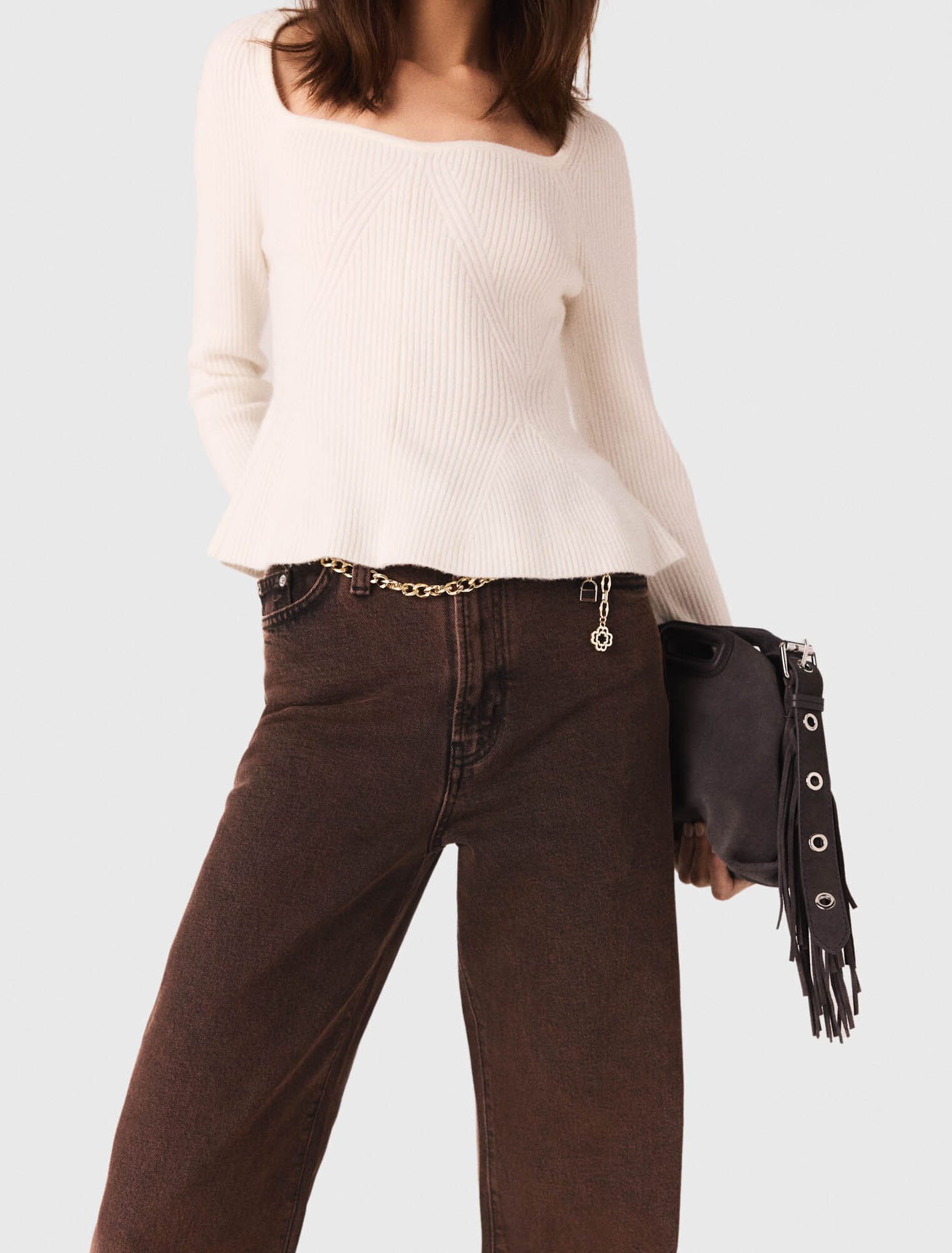 Vaquero bootcut con cadena