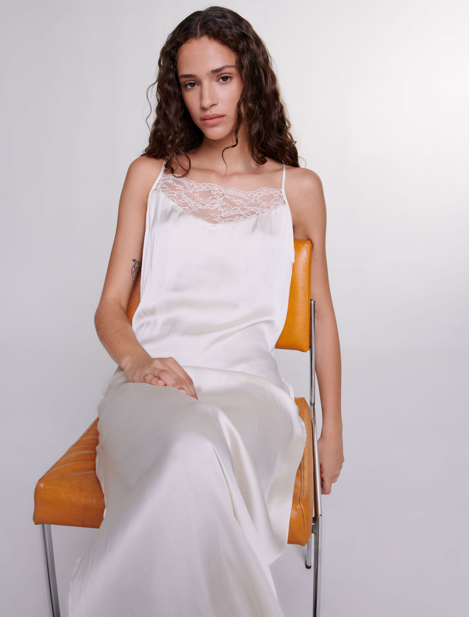 Vestido largo de satén