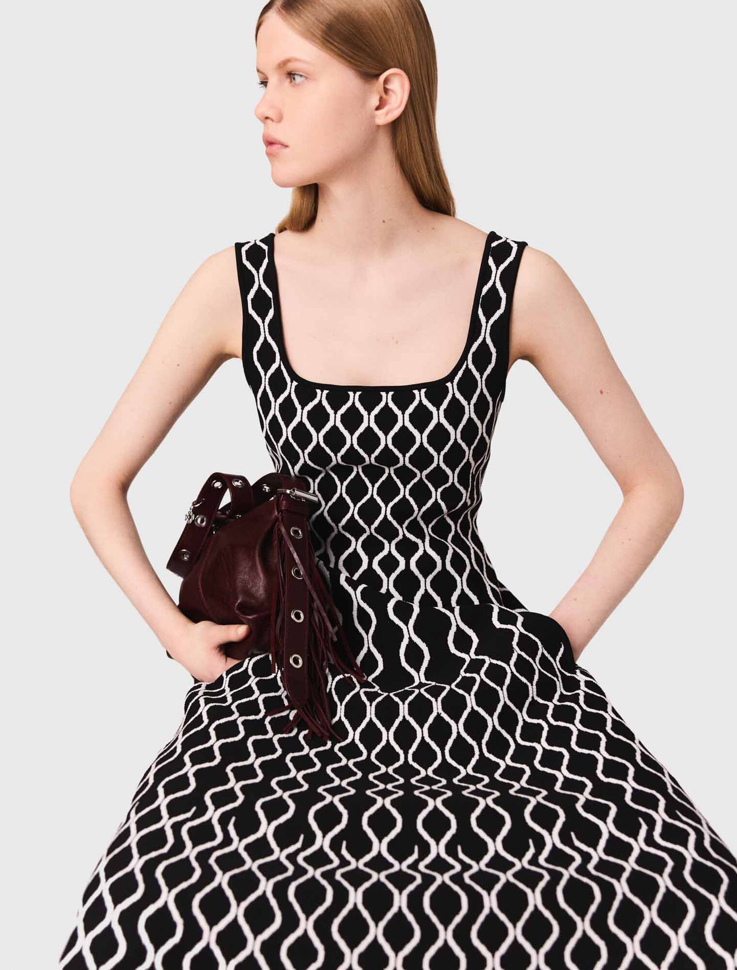 Vestido midi de punto jacquard