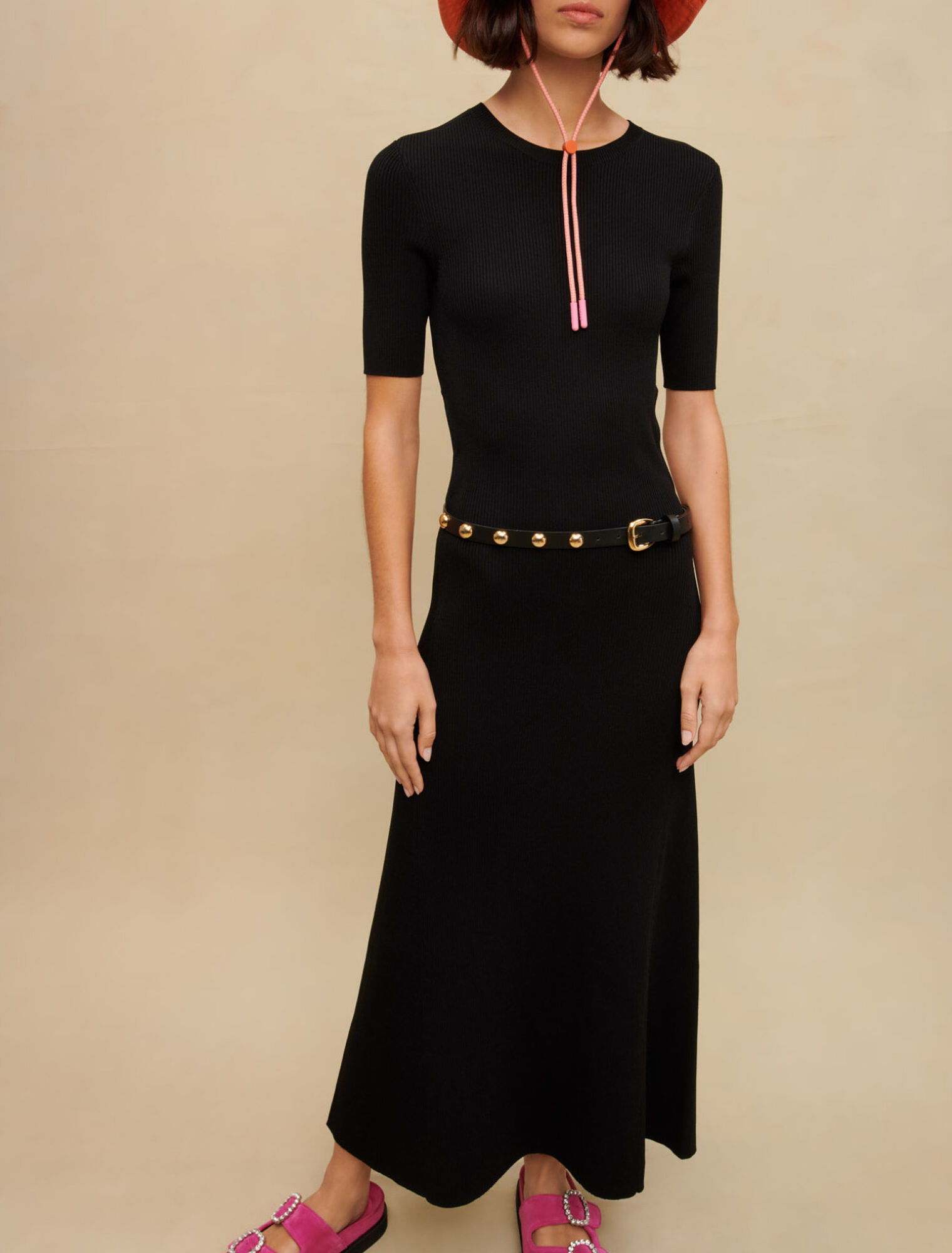 Vestido negro largo calado