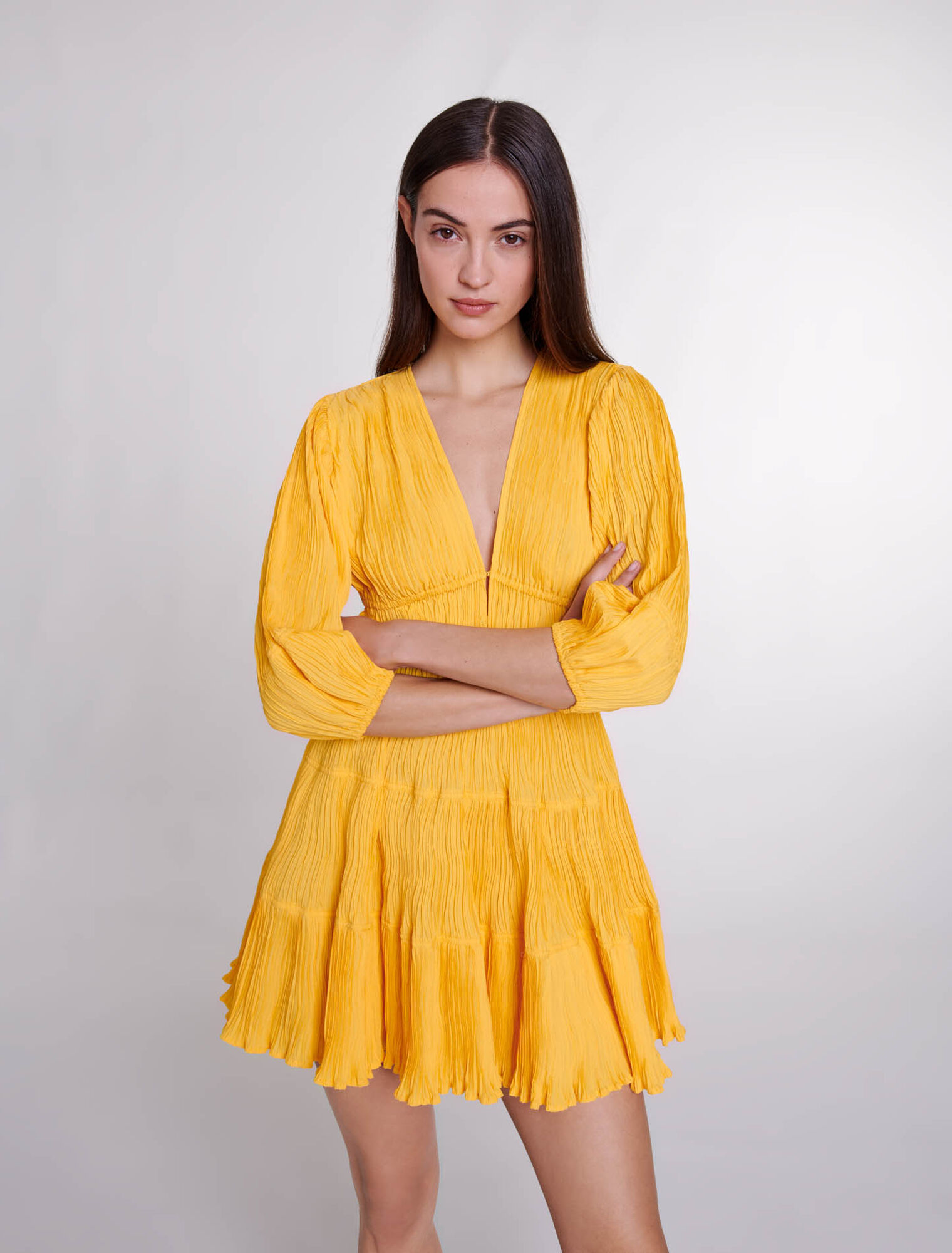 Vestido corto fruncido