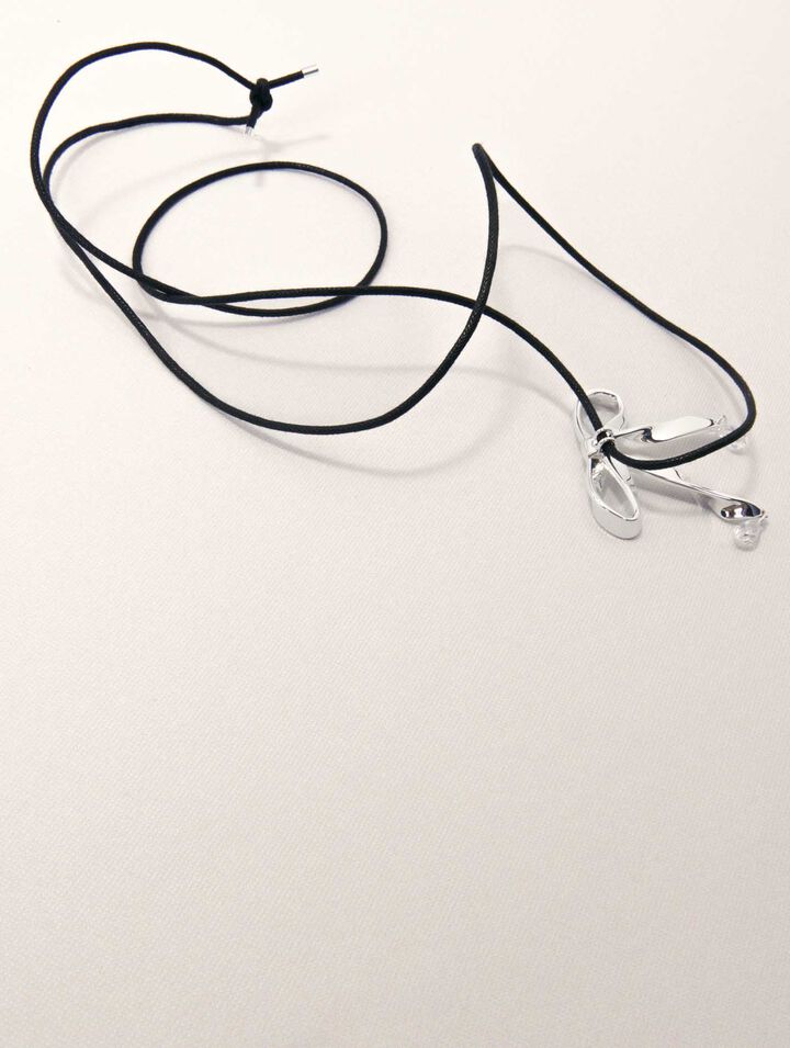 Collar nudo plateado para anudar