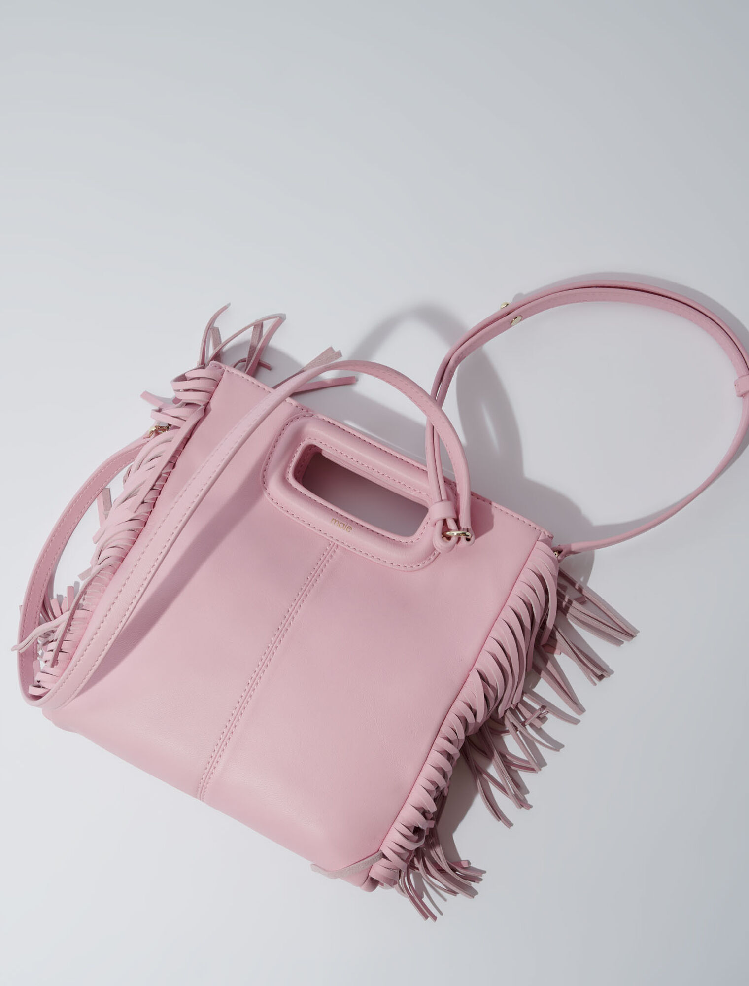 Bolso M con flecos de piel lisa