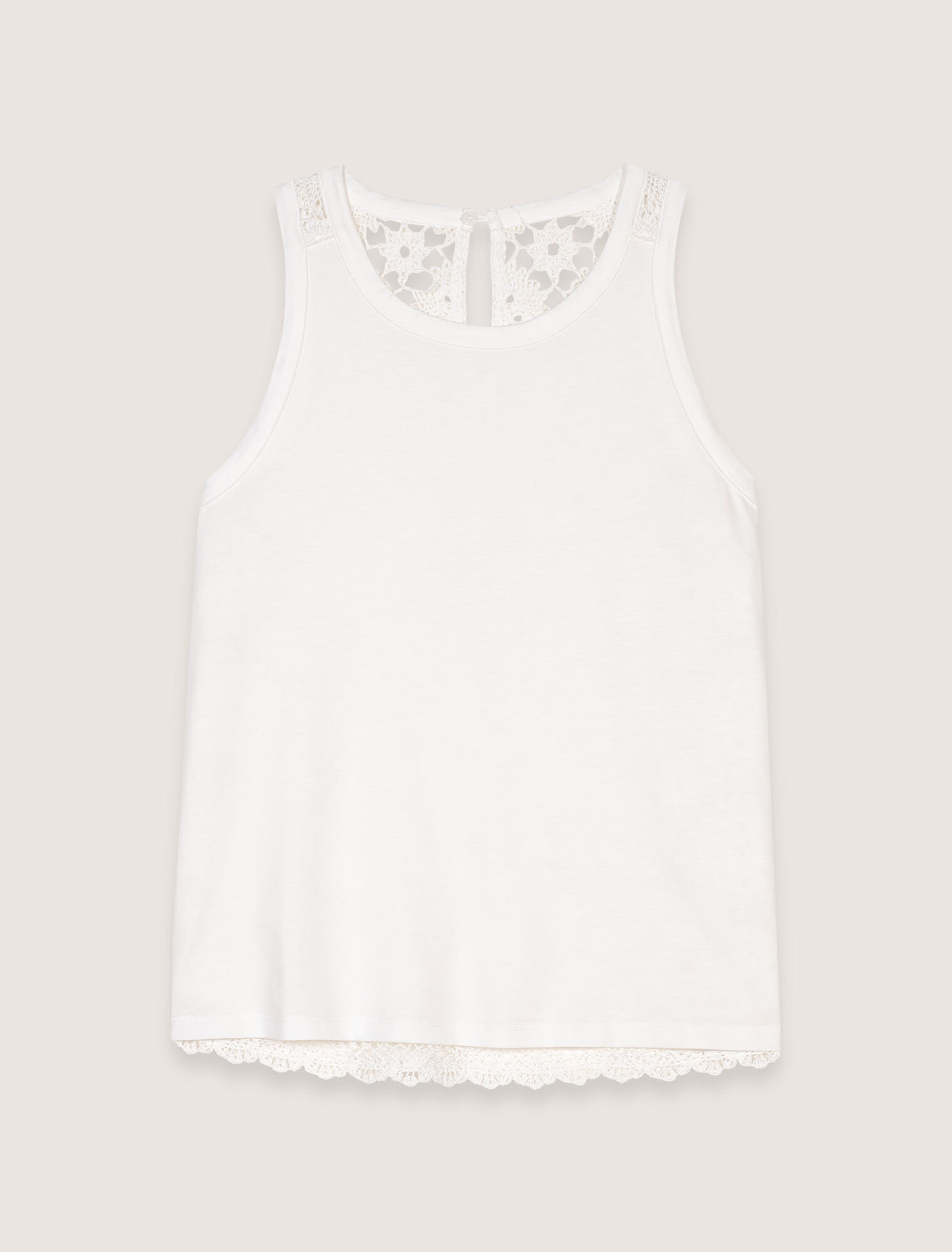 Camiseta con espalda de ganchillo
