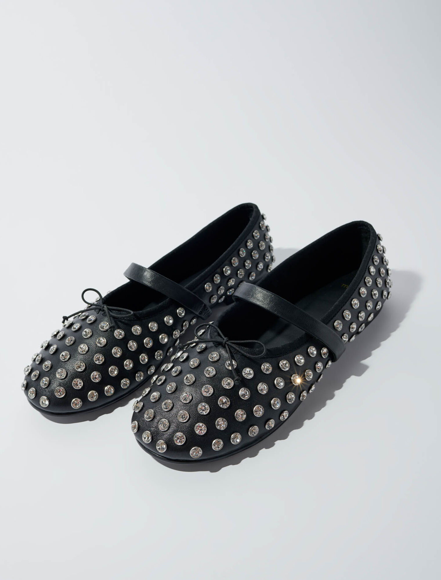 Bailarinas adornadas con strass