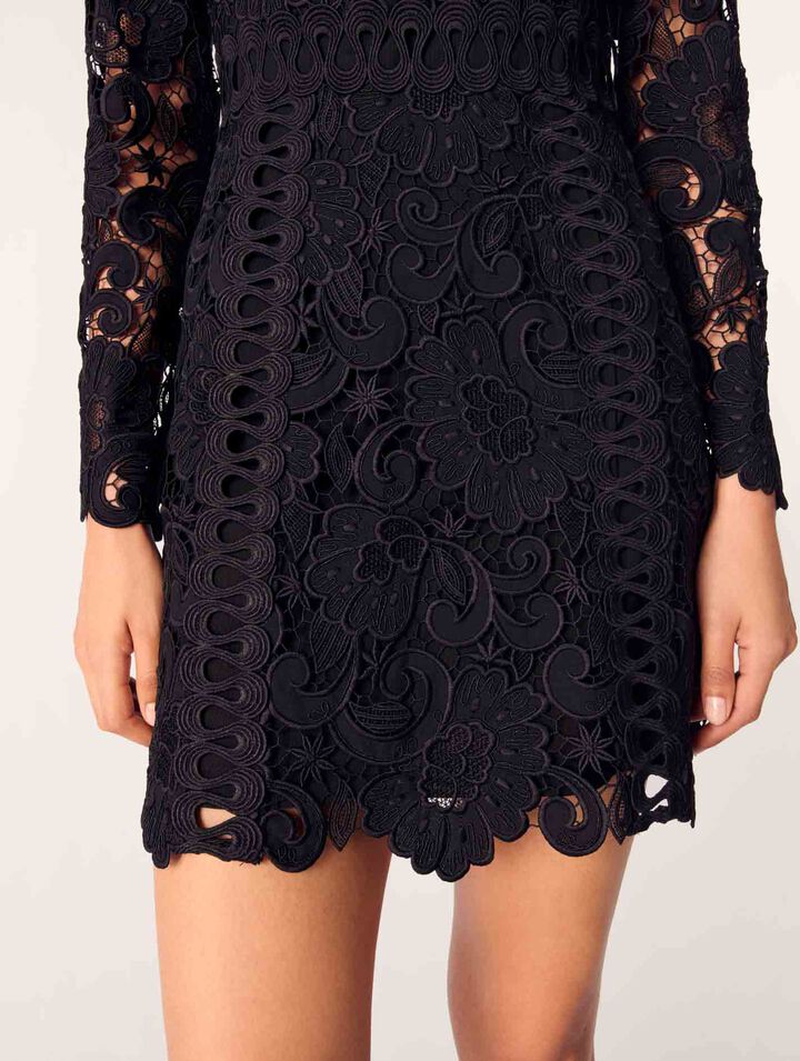 Vestido corto de guipur