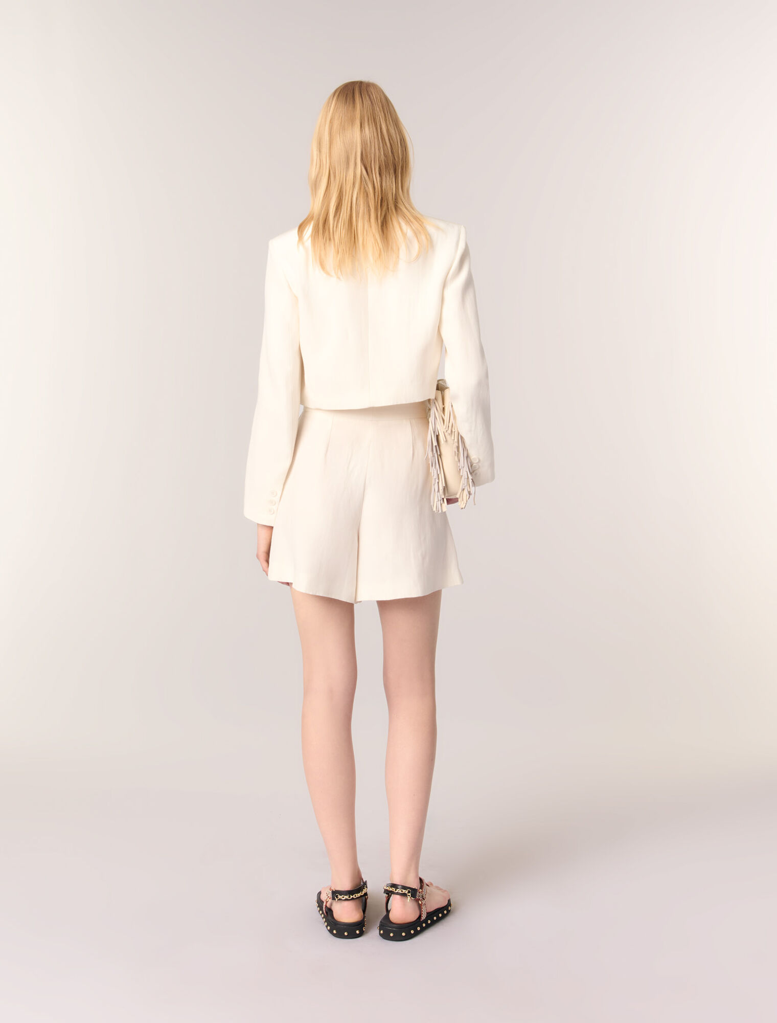 Chaqueta de traje corta