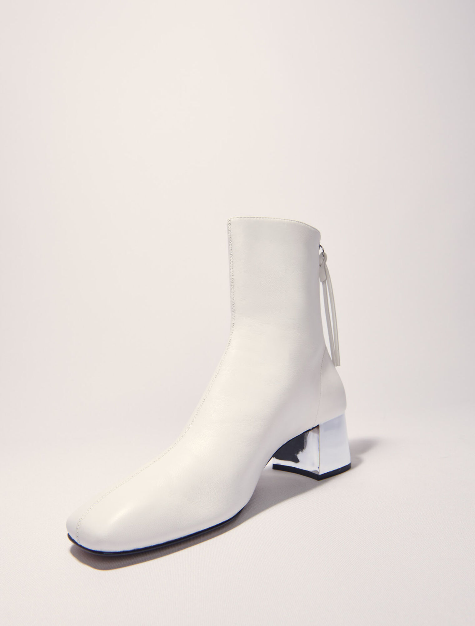 Botines de piel con punta cuadrada