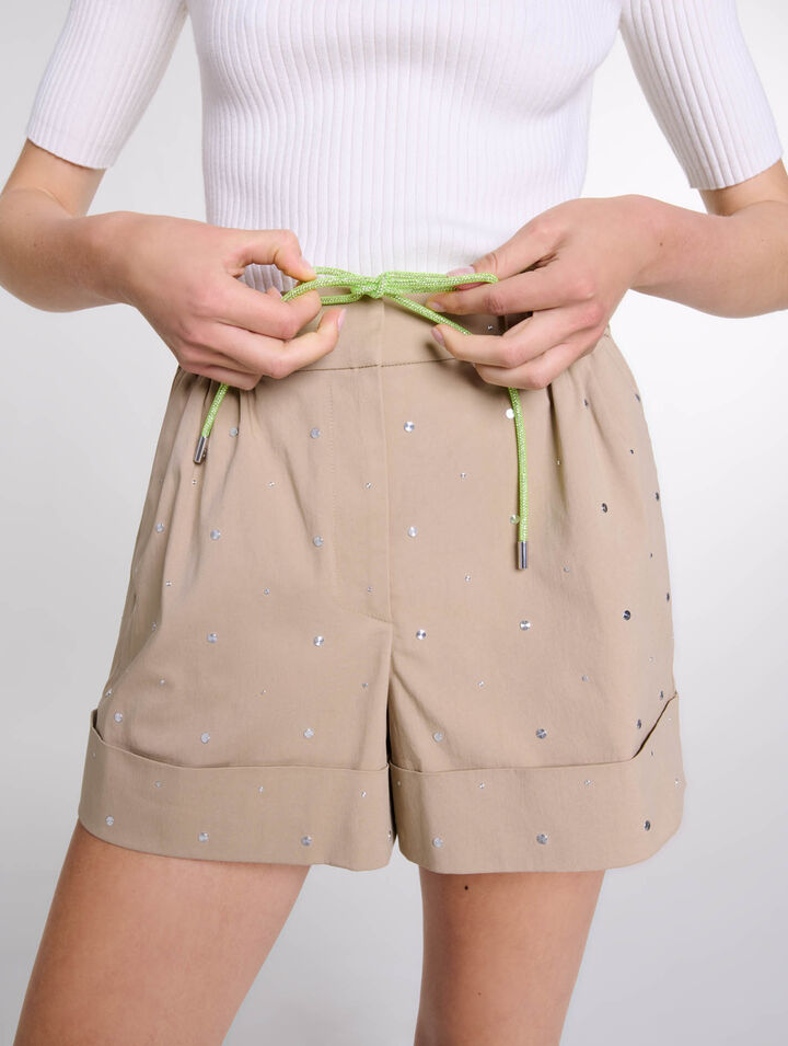 Short de algodón con tachuelas