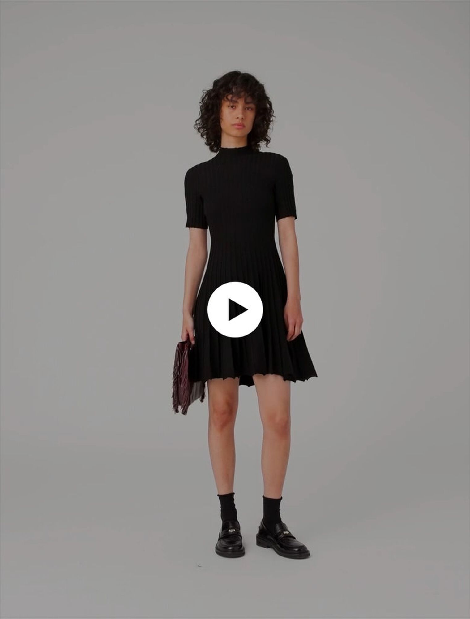 Vestido corto de punto