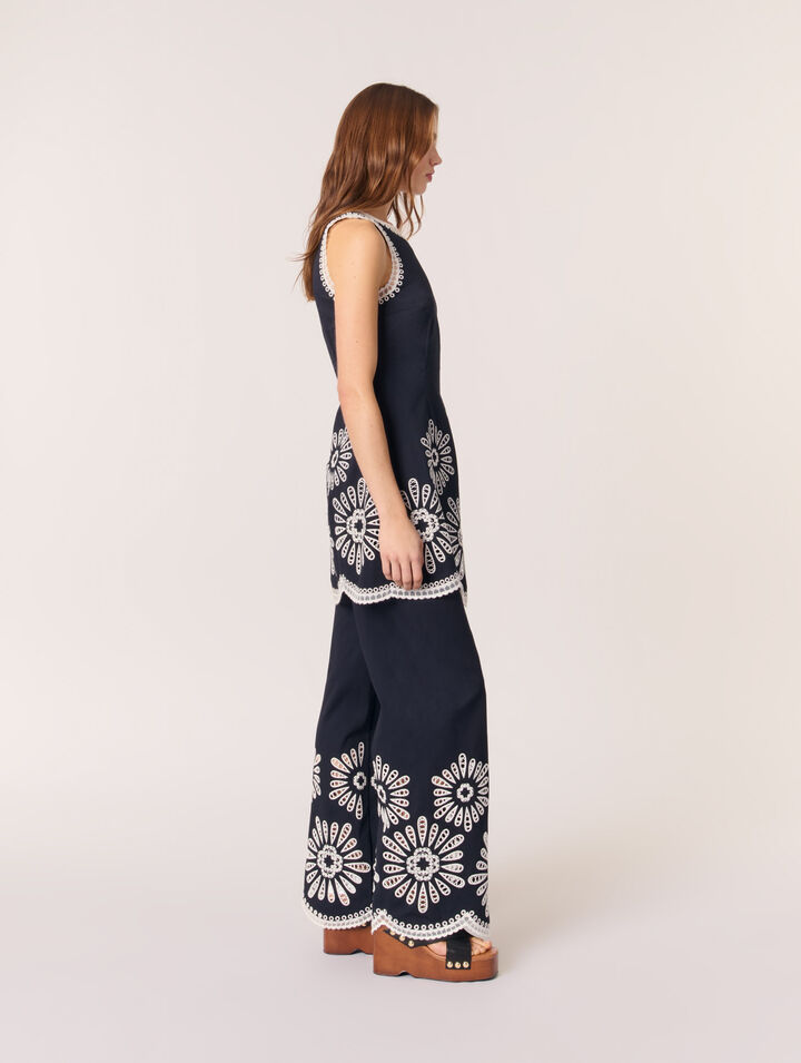 Vestido corto con detalles de ganchillo